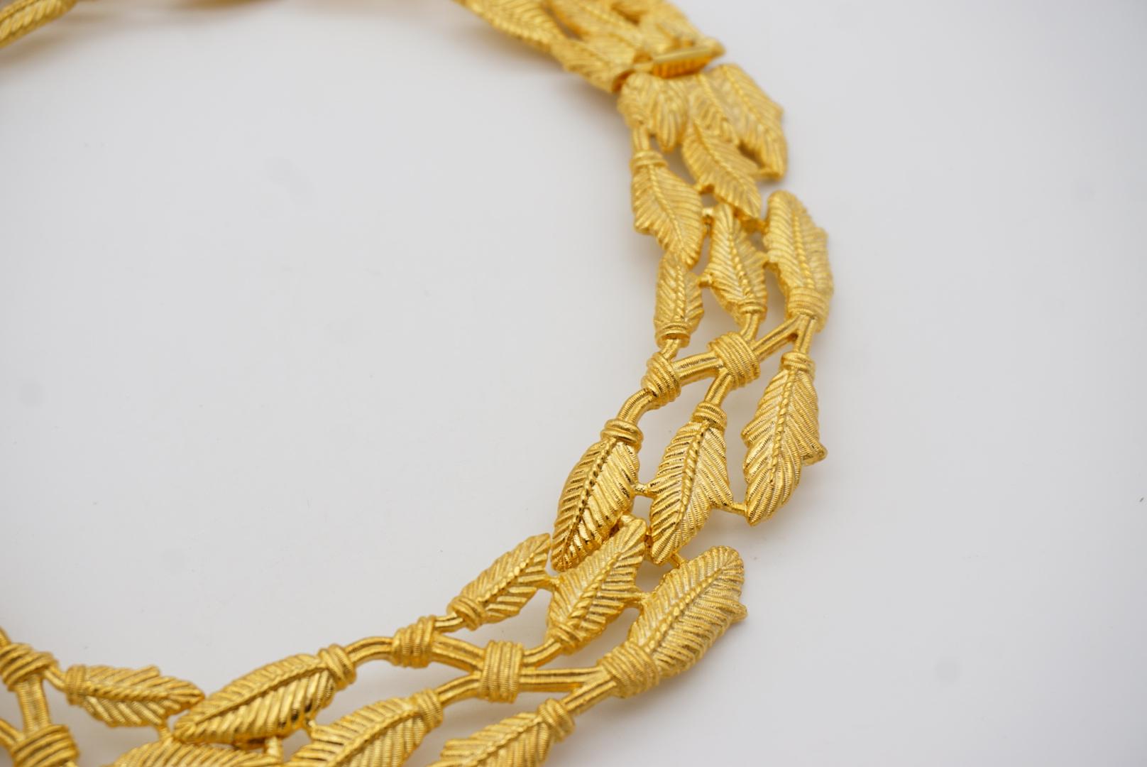 Givenchy Vintage Trío Capas Hoja de Olivo Calado Reloj Eslabón Collar Chunky en venta 6