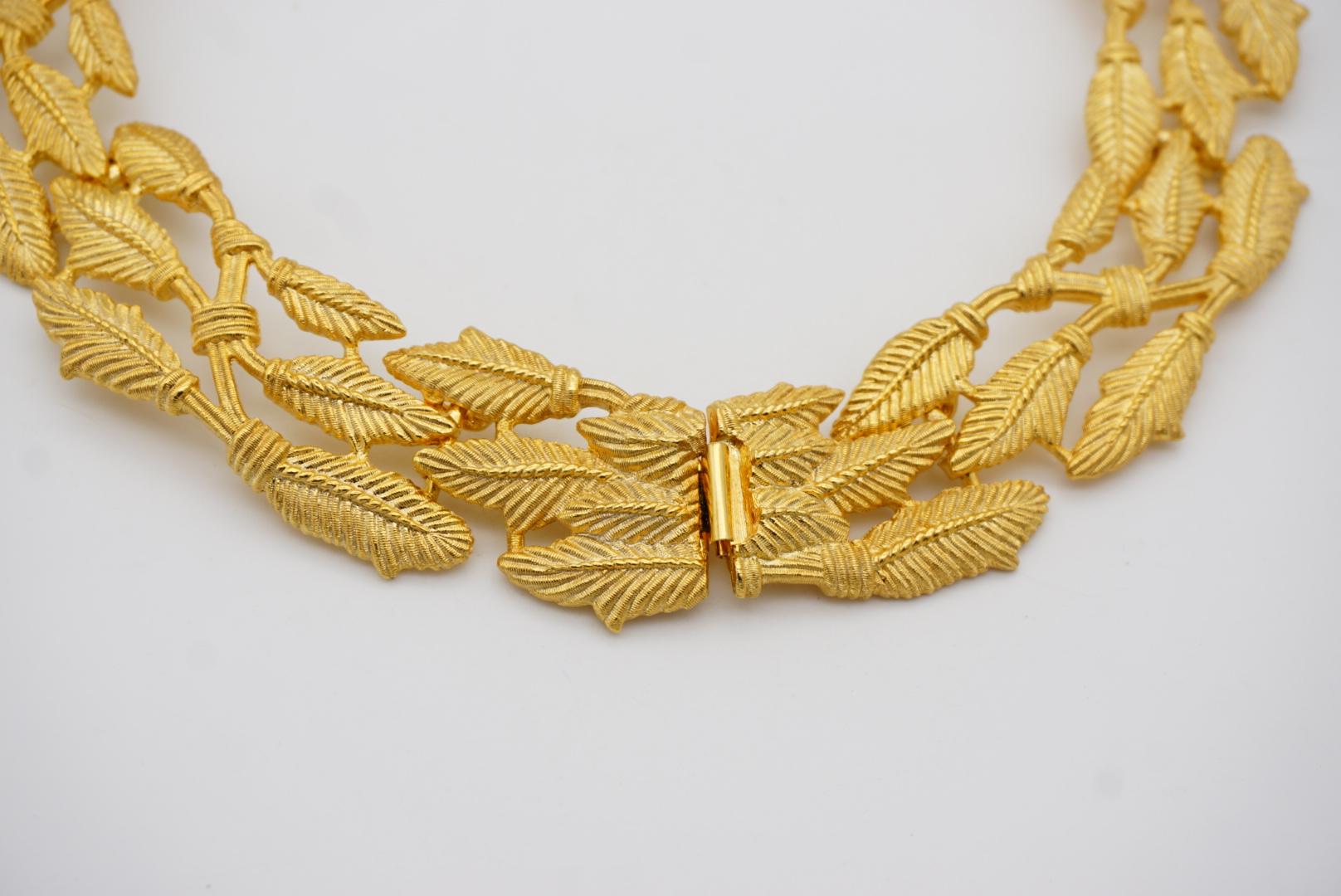 Givenchy Vintage Trío Capas Hoja de Olivo Calado Reloj Eslabón Collar Chunky en venta 7