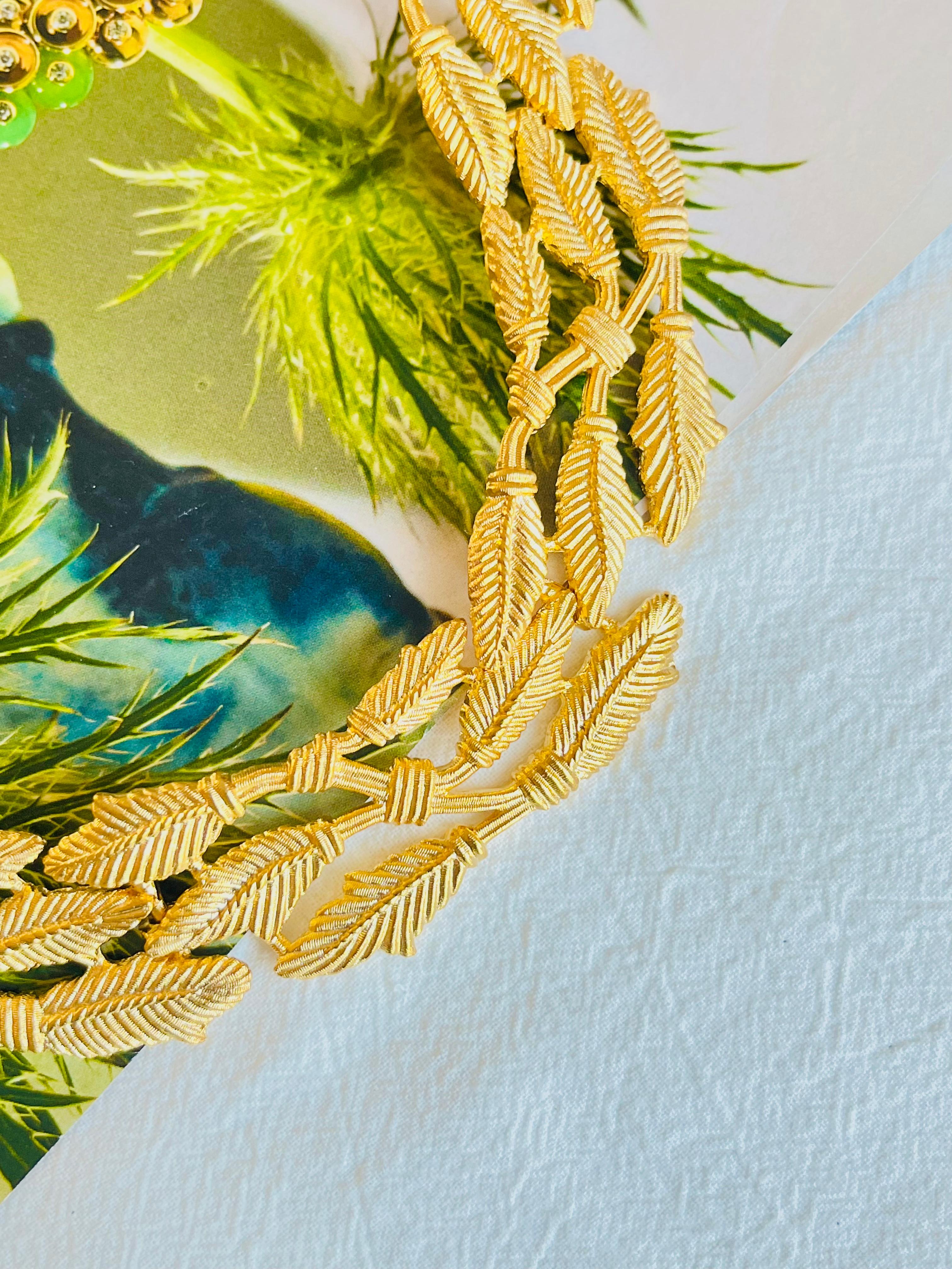 Femenino o masculino Givenchy Vintage Trío Capas Hoja de Olivo Calado Reloj Eslabón Collar Chunky en venta