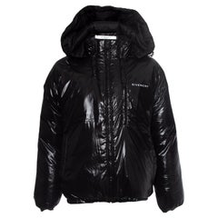 Givenchy, Cazadora de vinilo en negro