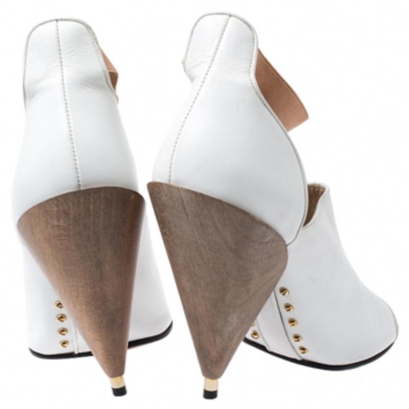 Givenchy - Sandales à talon conique en cuir blanc/beige - Taille 38 en vente 1