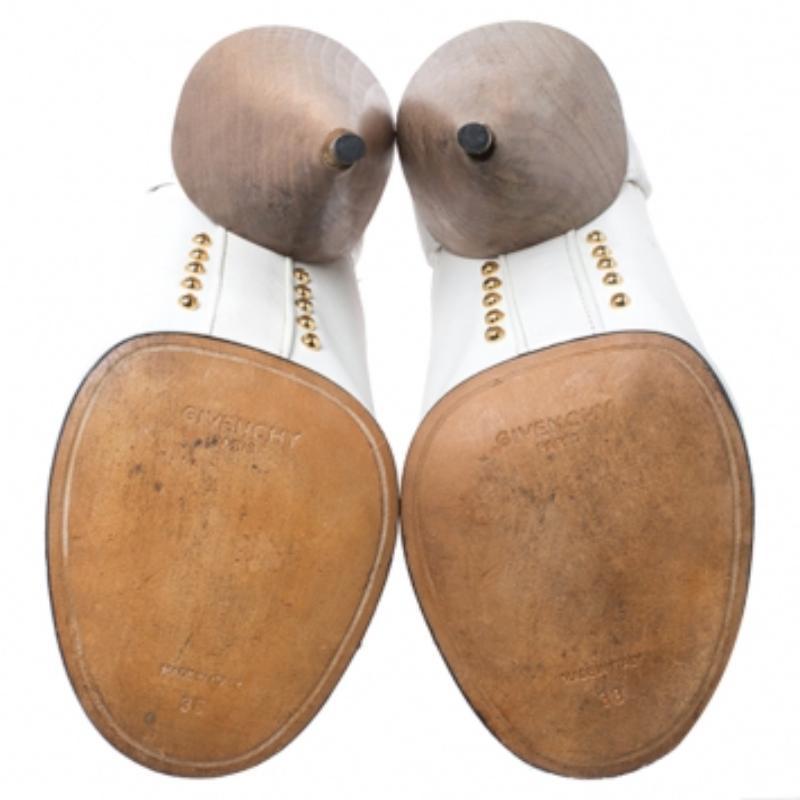 Givenchy - Sandales à talon conique en cuir blanc/beige - Taille 38 en vente 2