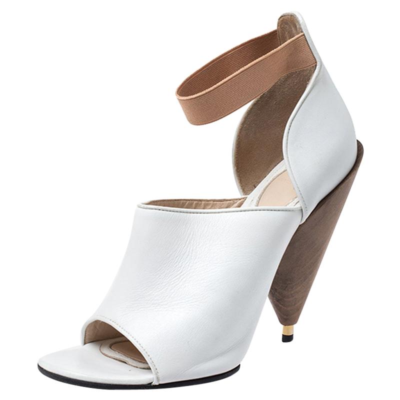 Givenchy White/Beige Leather Cone Heel Ankle Strap Sandals Size 38 For Sale