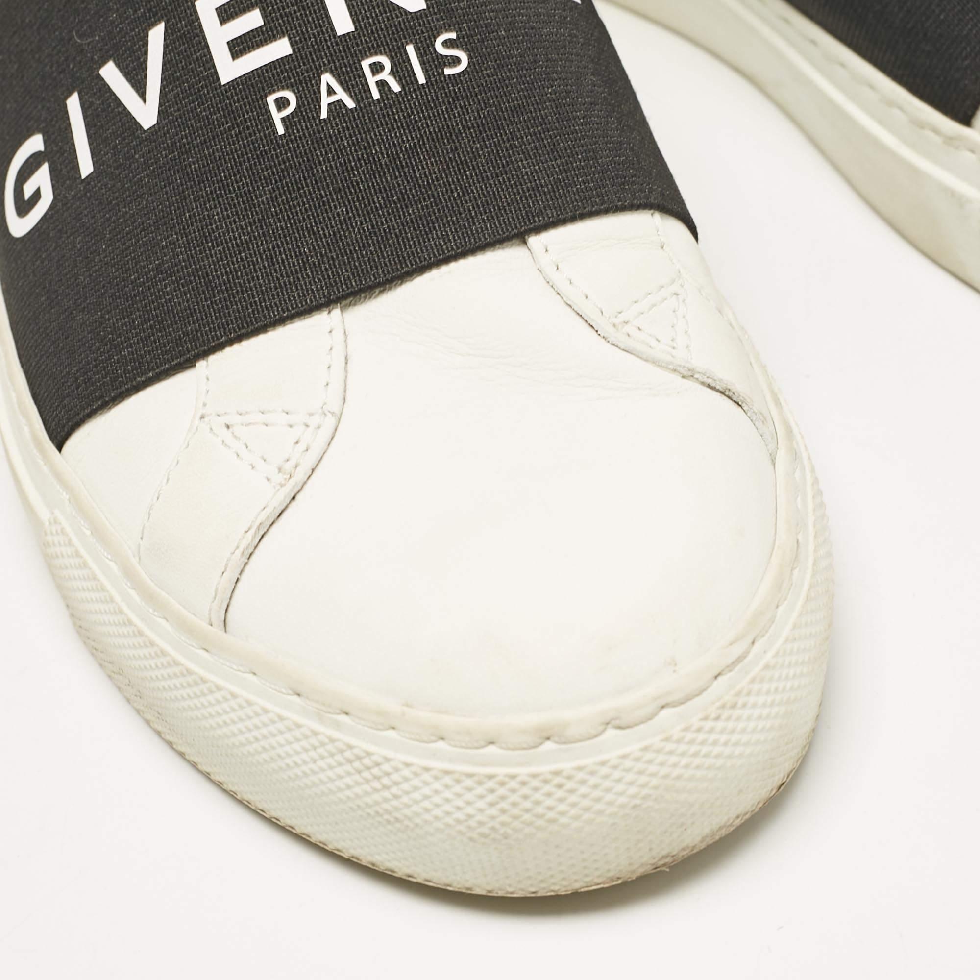 Givenchy White/Black Leather Urban Street Slip On Sneakers Size 35 en vente 2