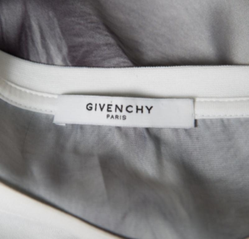 T-shirt sans manches Givenchy blanc en coton imprimé avec tressage XS Bon état - En vente à Dubai, Al Qouz 2