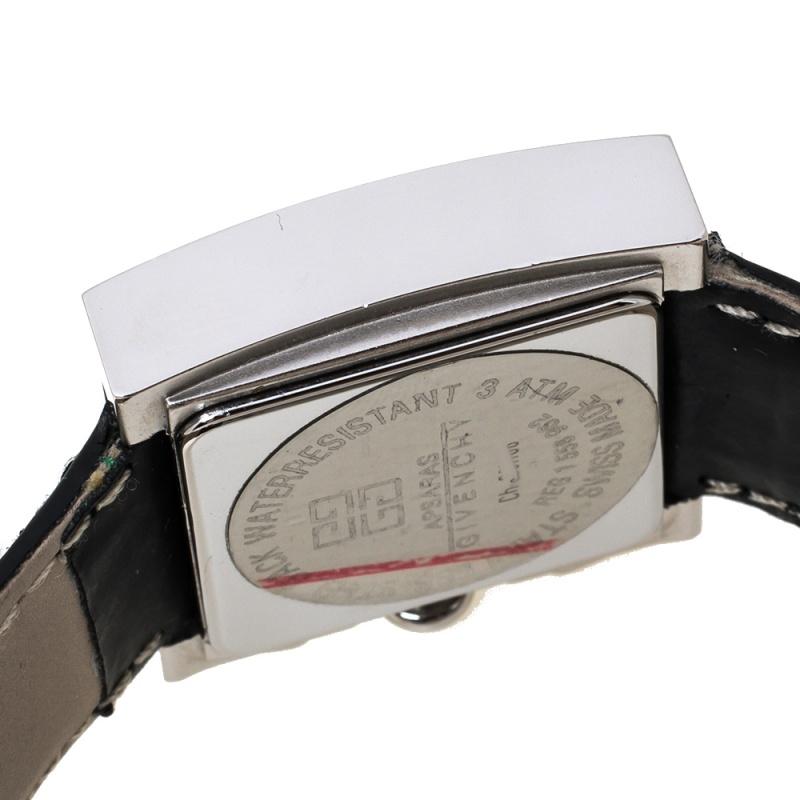 Contemporary Givenchy White Leather Apsaras REG.1.558.962 Women's Wristwatch 31 mm