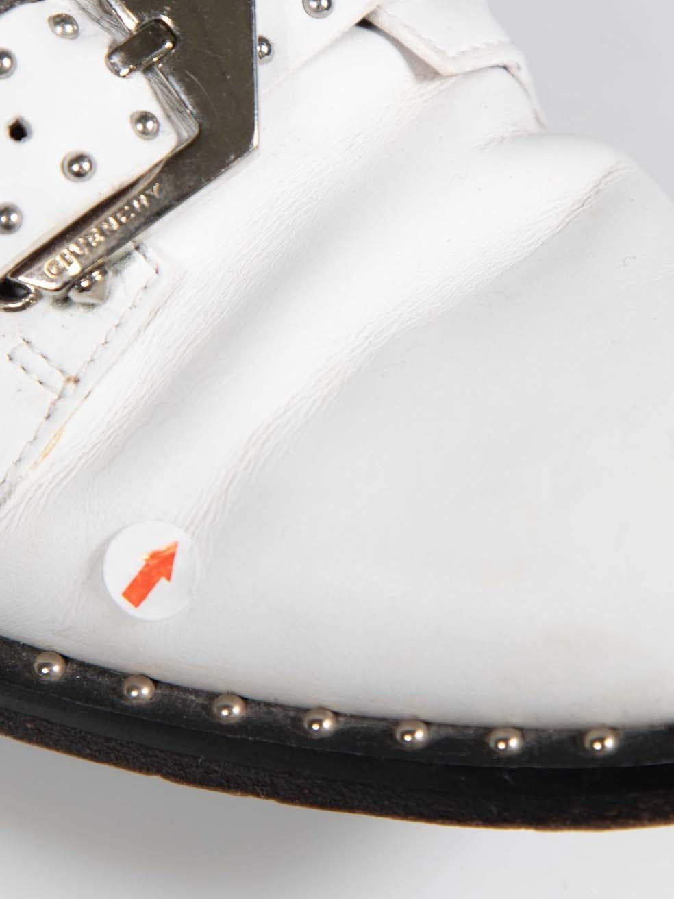 Givenchy White Leather Elegant Studded Ankle Boots Size IT 40 For Sale 2