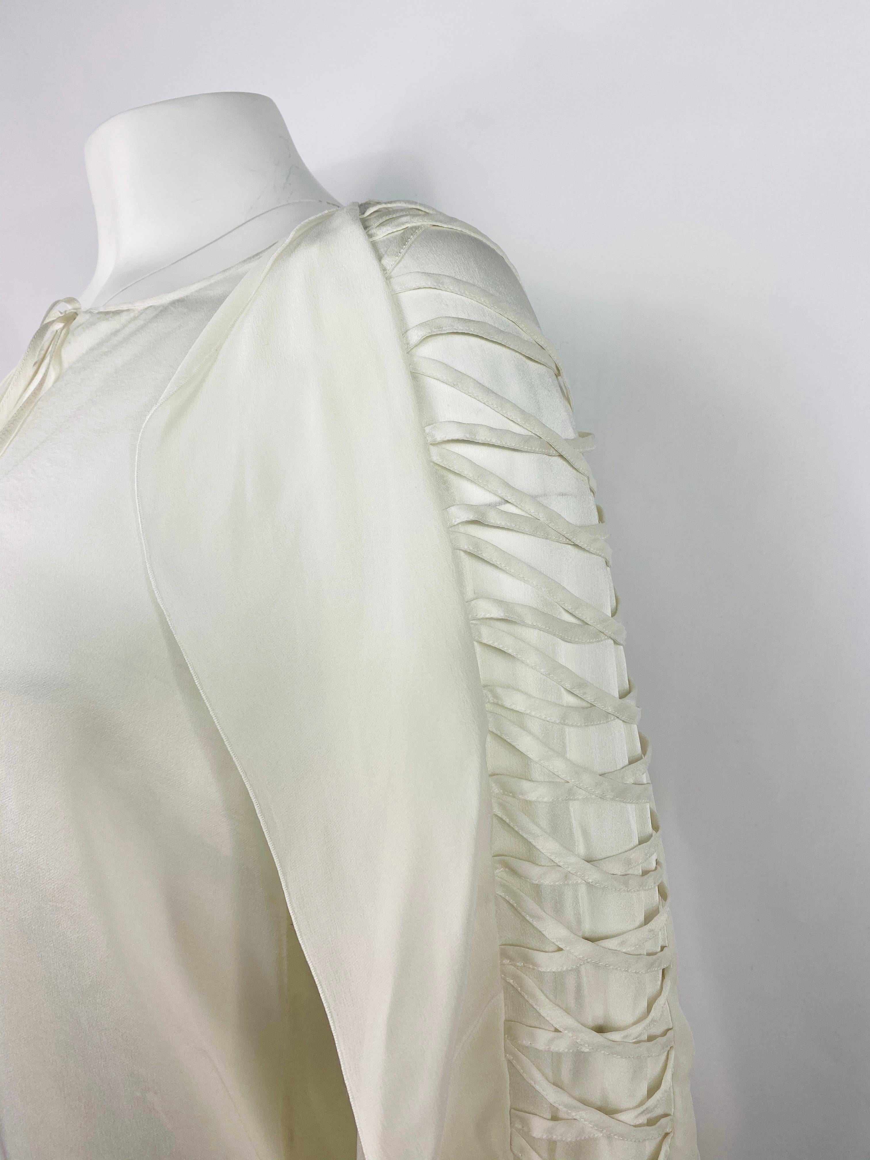 Givenchy White Silk Long Sleeves Blouse Top  In Good Condition For Sale In Beverly Hills, CA