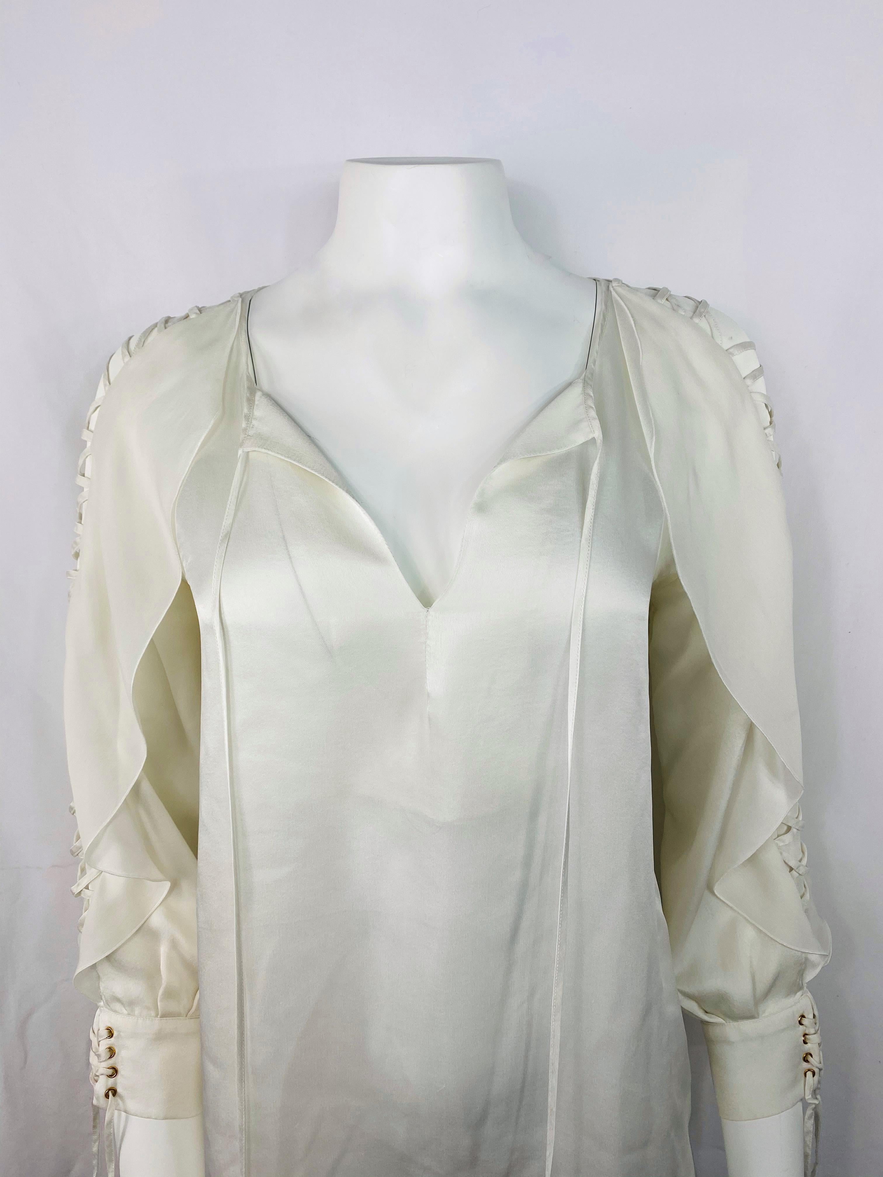 Chemisier Givenchy à manches longues en soie blanche  en vente 3