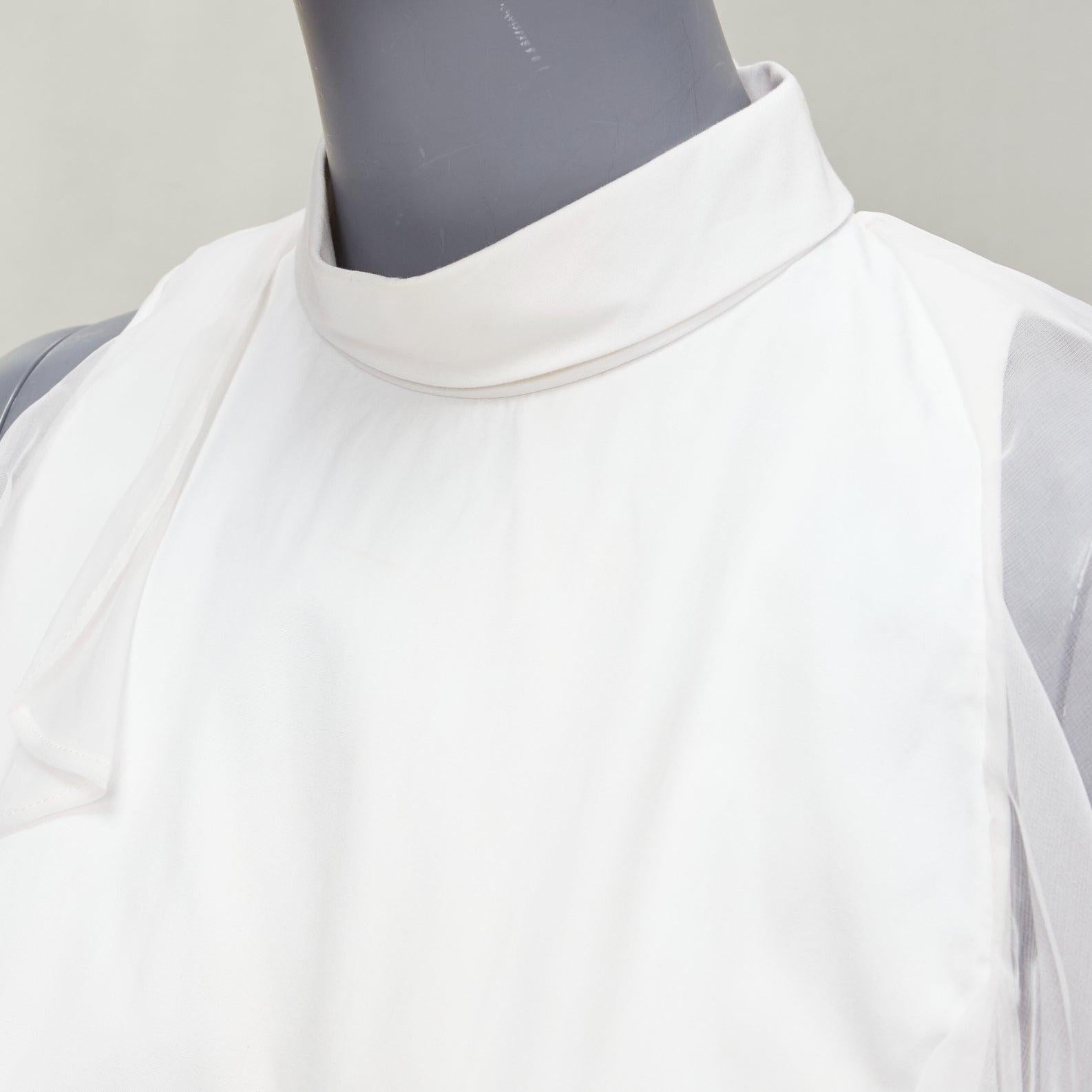 GIVENCHY Weißes seidiges, durchscheinendes Rüschenhemd mit hohem Halsausschnitt und ärmellosem Kragen im Angebot 3