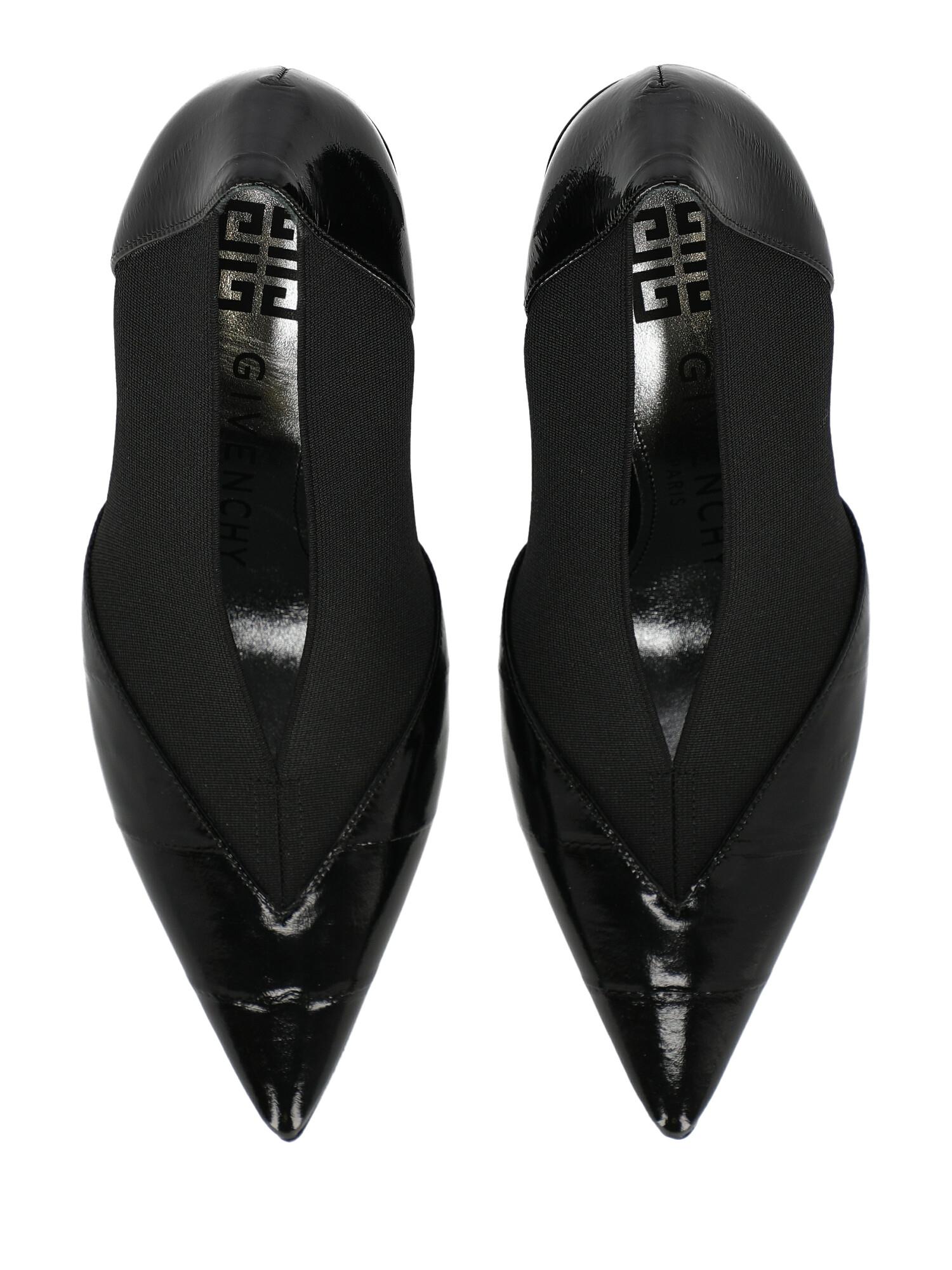 Givenchy Woman Pumps Black Leather IT 37 For Sale 2