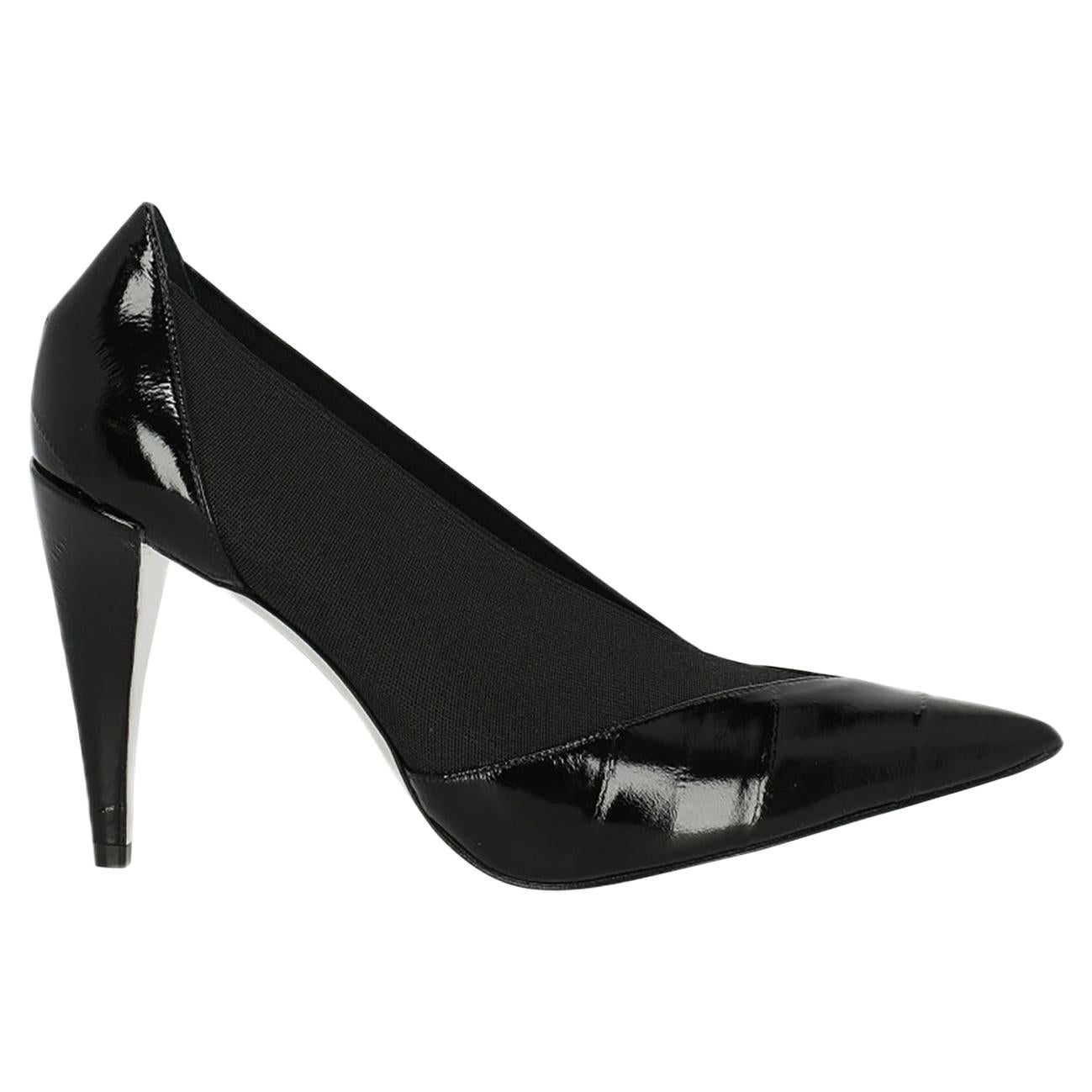 Givenchy Woman Pumps Black Leather IT 37 For Sale