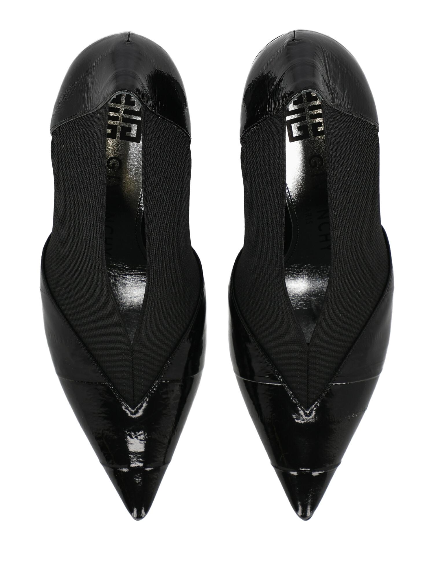 Givenchy Woman Pumps Black Leather IT 38.5 For Sale 2