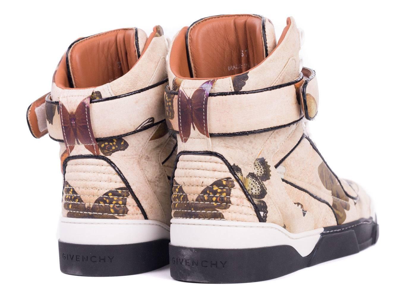 Givenchy Womens Tyson Butterfly Leather High Top Sneakers In New Condition For Sale In Brooklyn, NY
