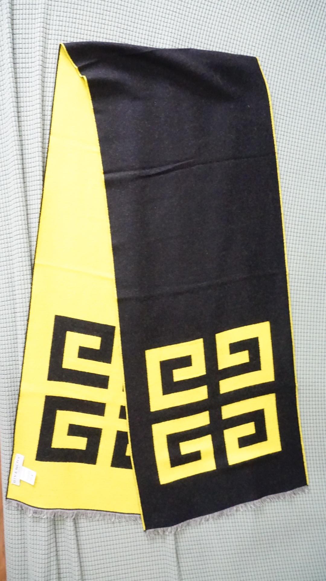 GIVENCHY Yellow & Black Swirl Monogram Logo Classic Wool Blend Double Scarf BNWT In New Condition In Wokingham, England