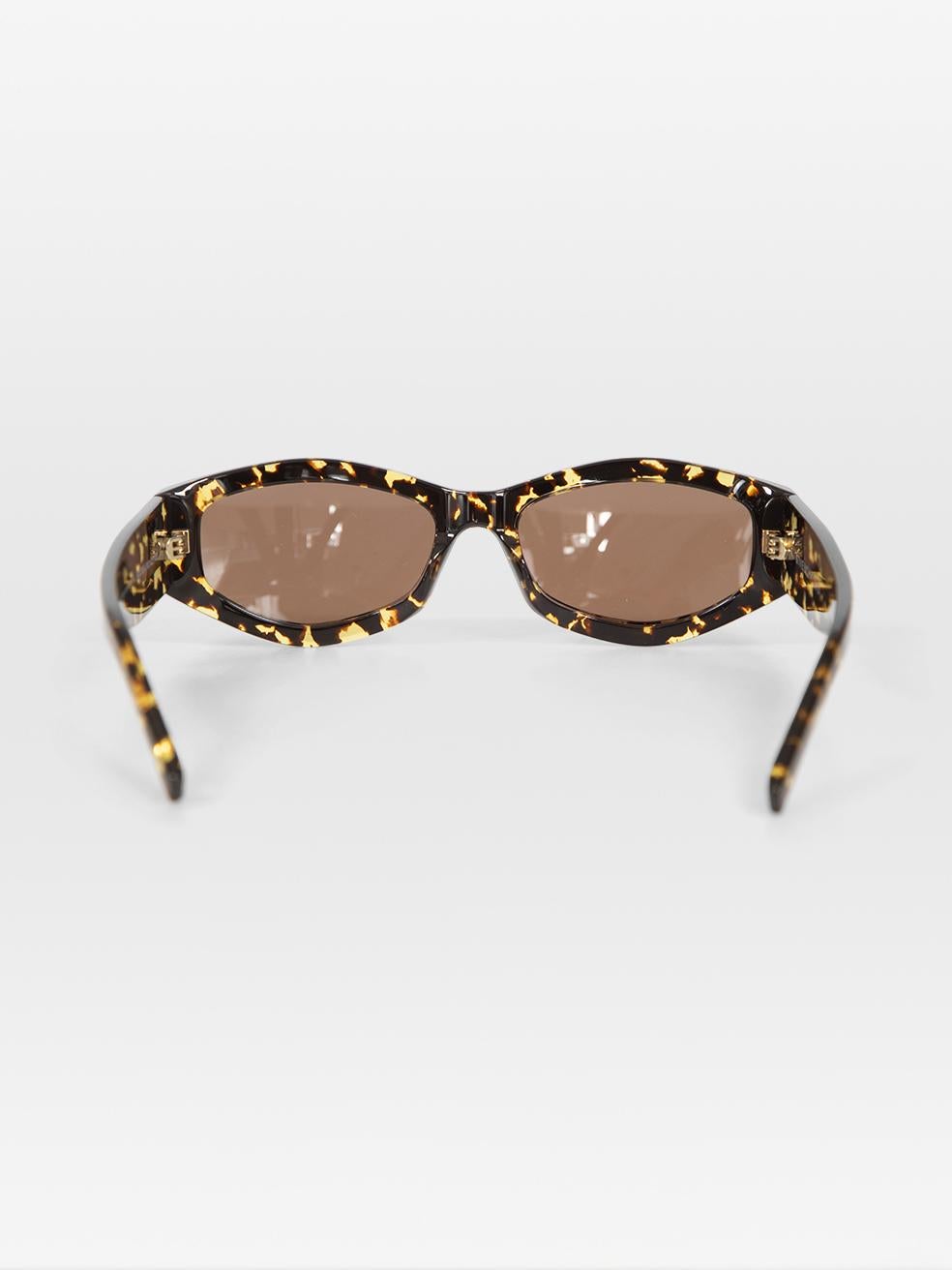 Gafas de sol Givenchy Yellow & Black Tortoiseshell GVday en Nuevo estado para la venta en London, GB