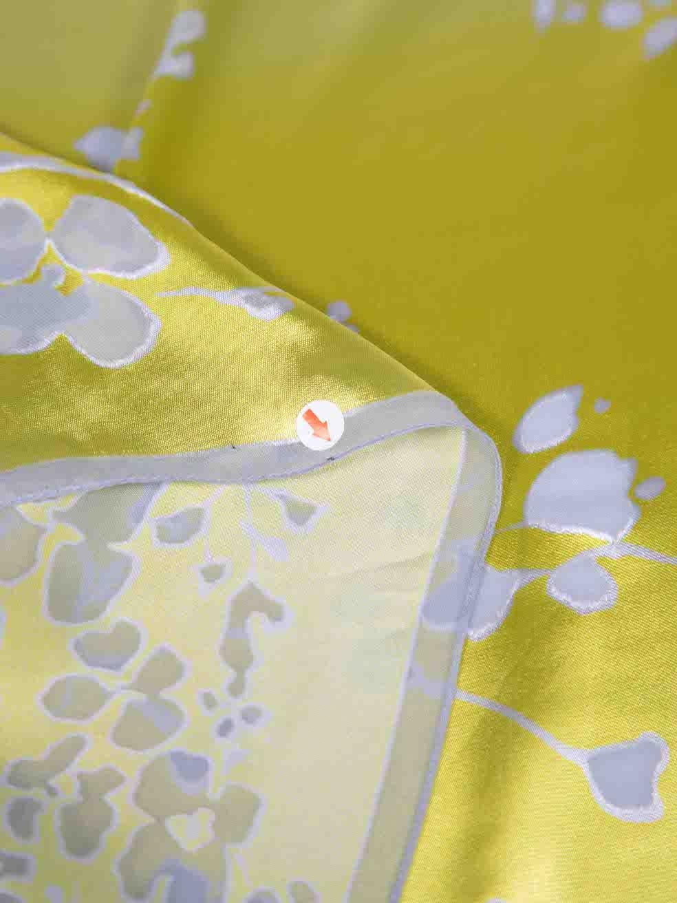 Givenchy - Écharpe jaune à imprimé floral Pour femmes en vente