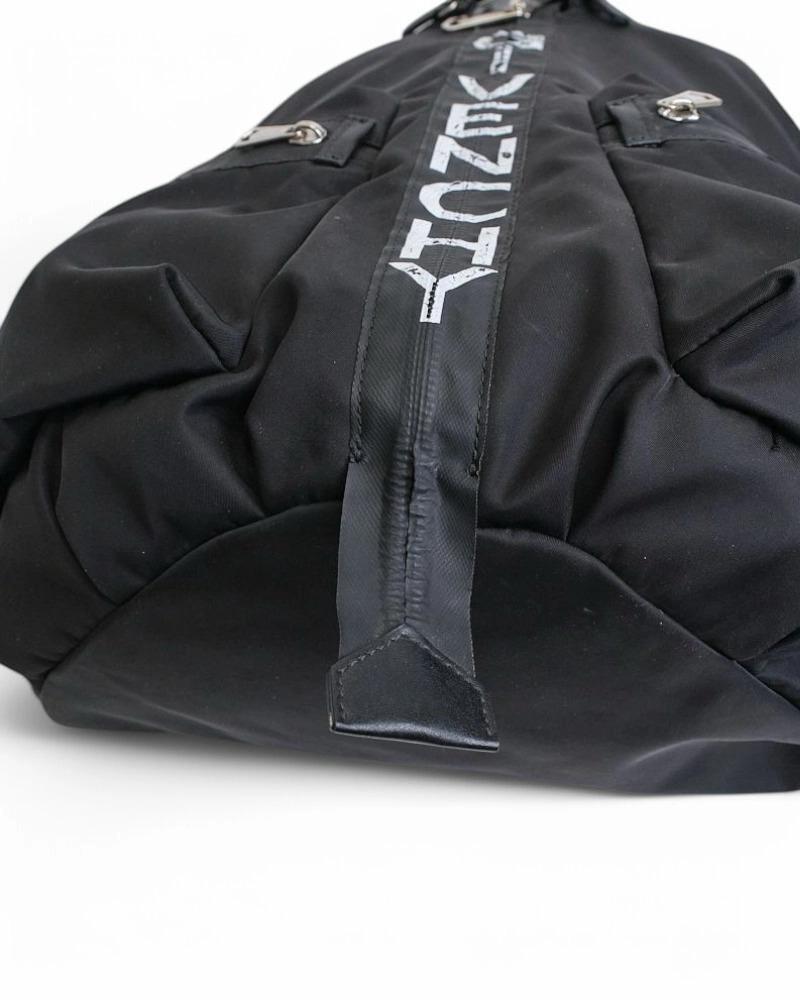 Givenchy Triangle Zipy Nylon Rucksack Schwarz 6