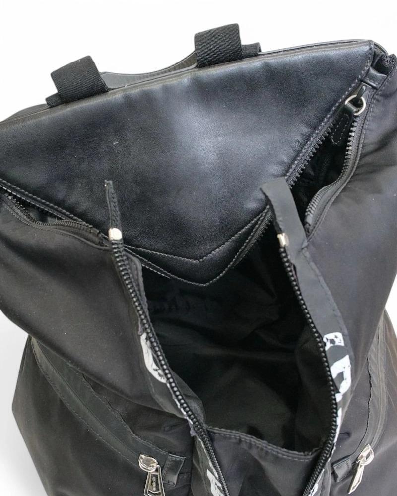 Givenchy Triangle Zipy Nylon Rucksack Schwarz 11