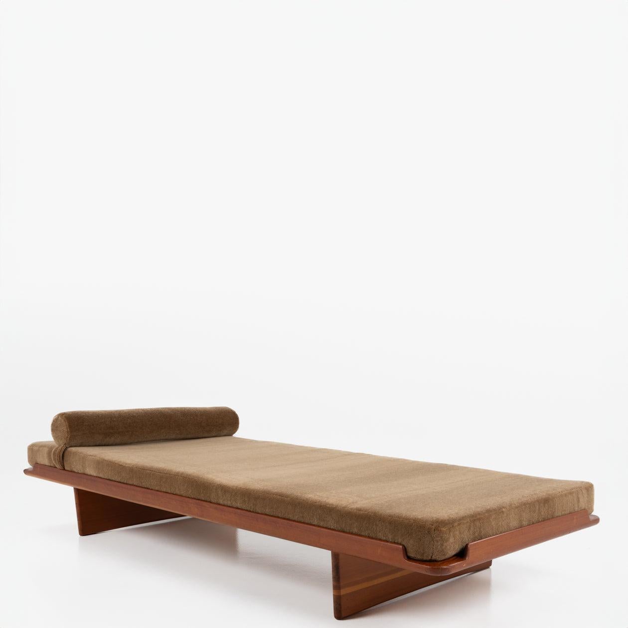 European GJ Daybed in Oregon pine by Grete Jalk