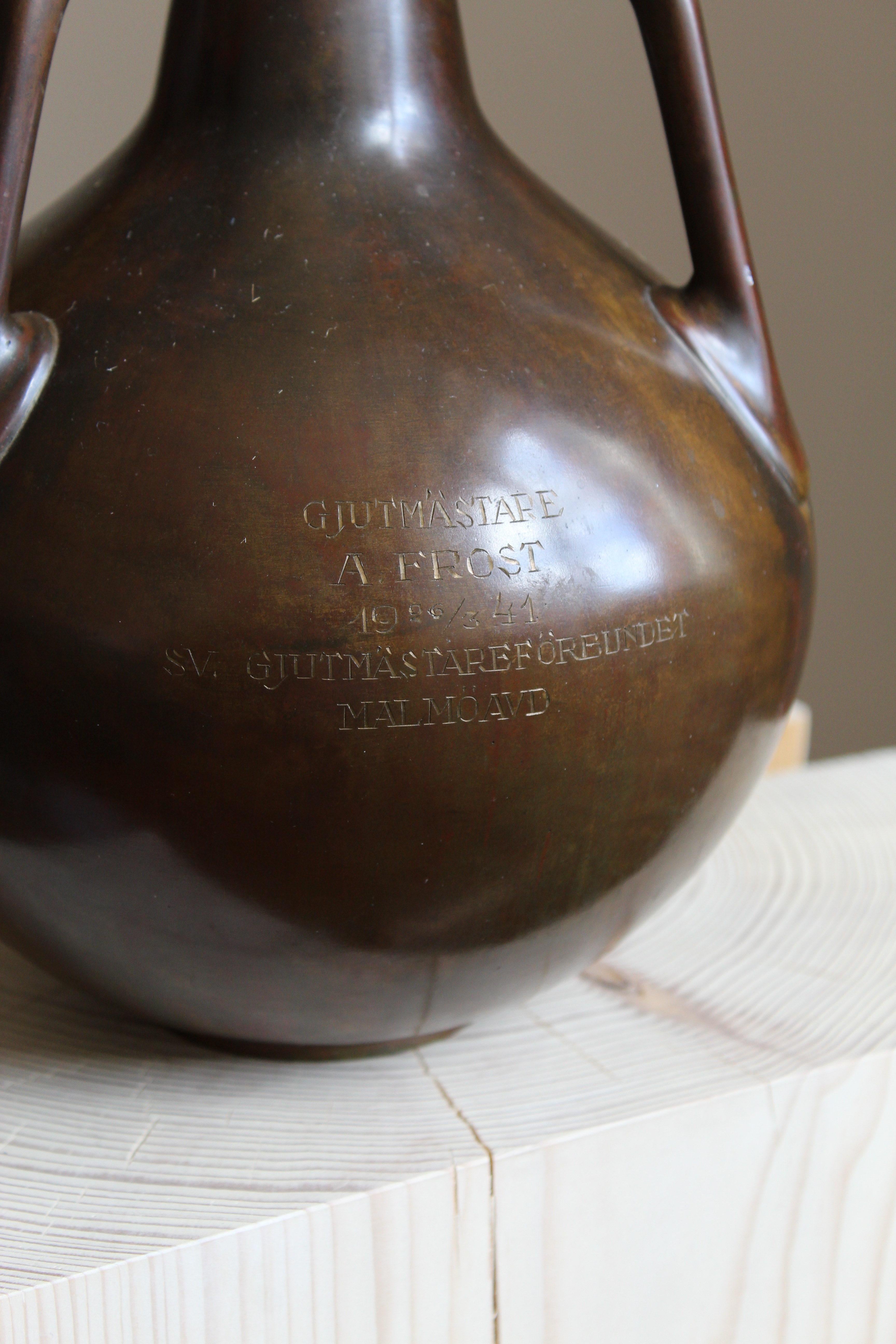 Gjutmästare A. Frost, Vase for Guild Exhibition, Patinated Bronze, Sweden, 1941 In Good Condition In High Point, NC