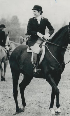 Jackie Kennedy Onassis ; Photographie en noir et blanc, 1973, 20,2 x 29,8 cm