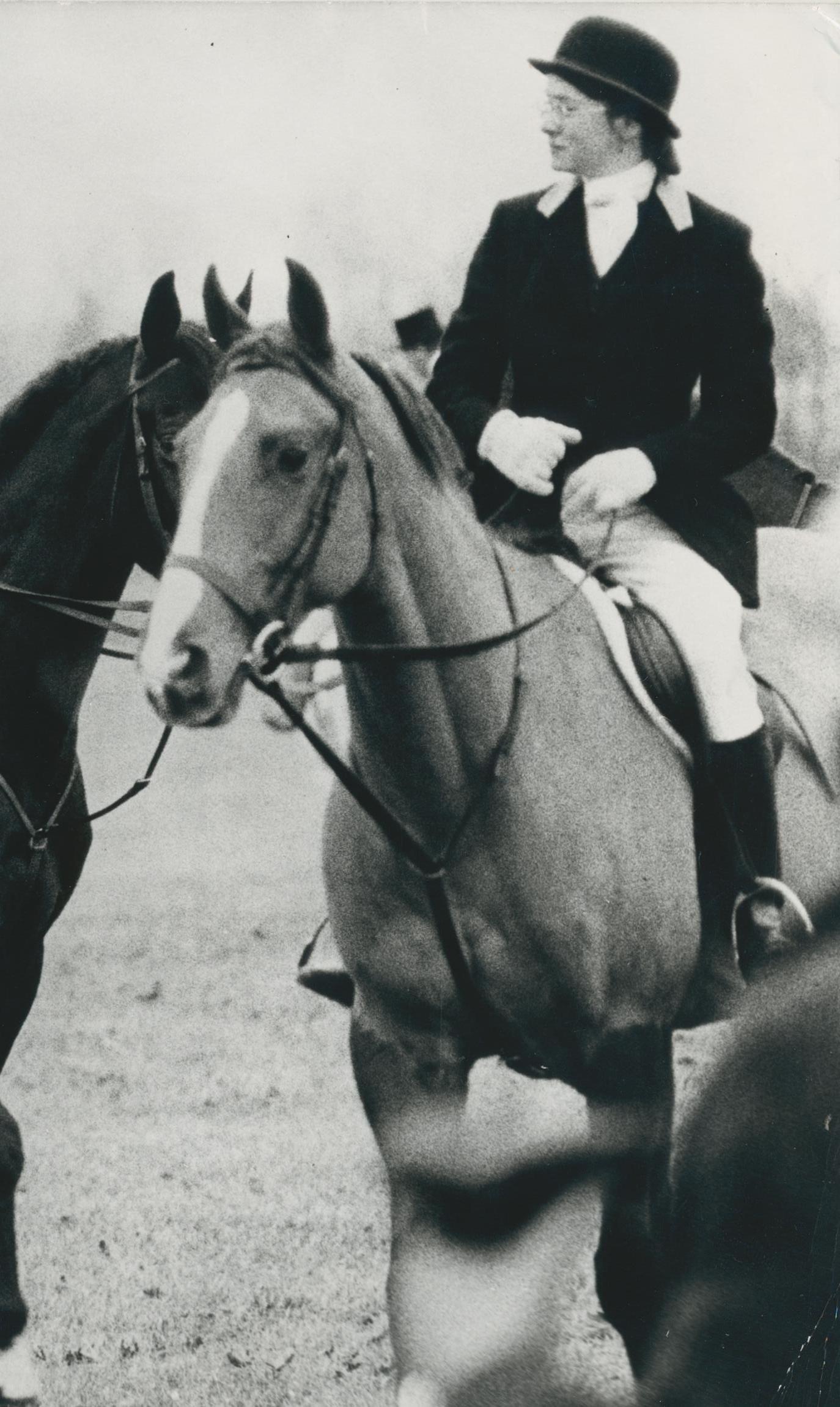 jacqueline kennedy horseback riding
