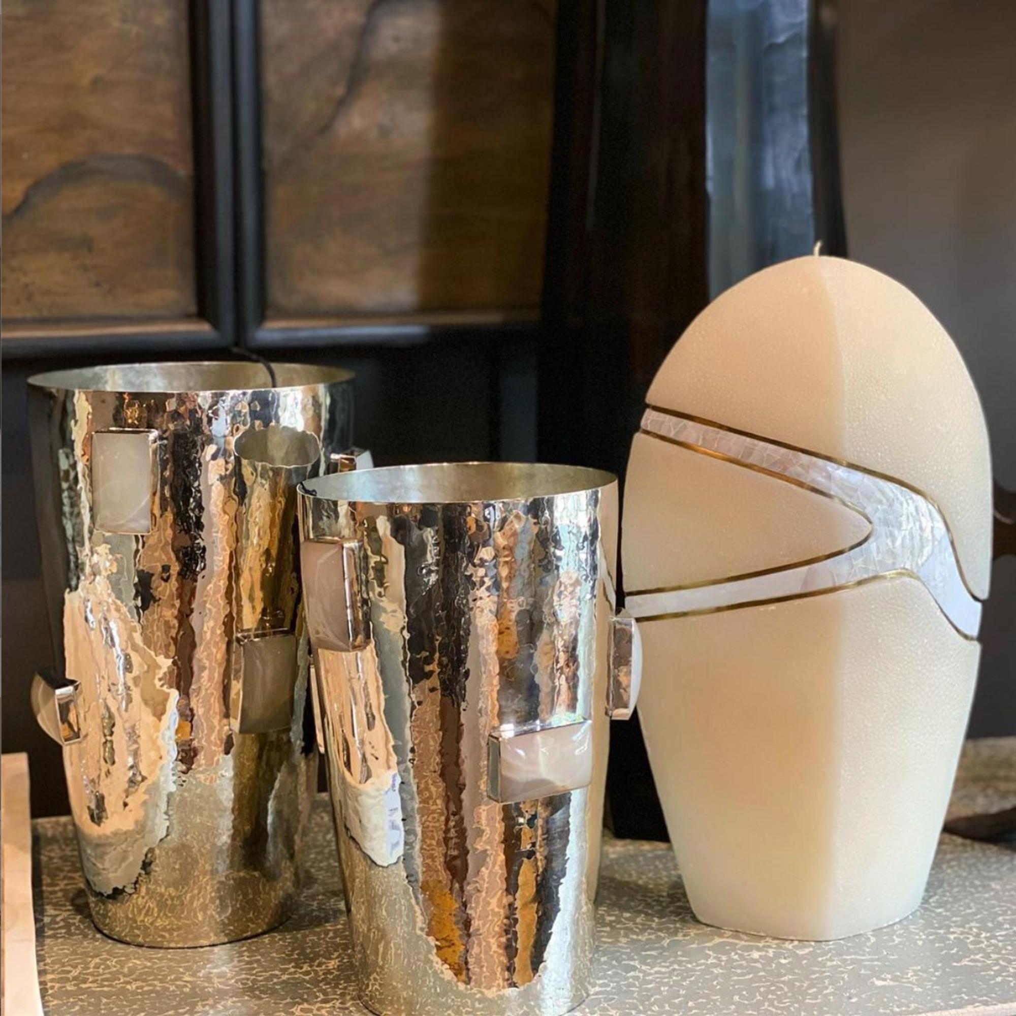 Argentino Vaso per fiori Glaciar Tall Silver Alpaca & White Onyx Stone in vendita