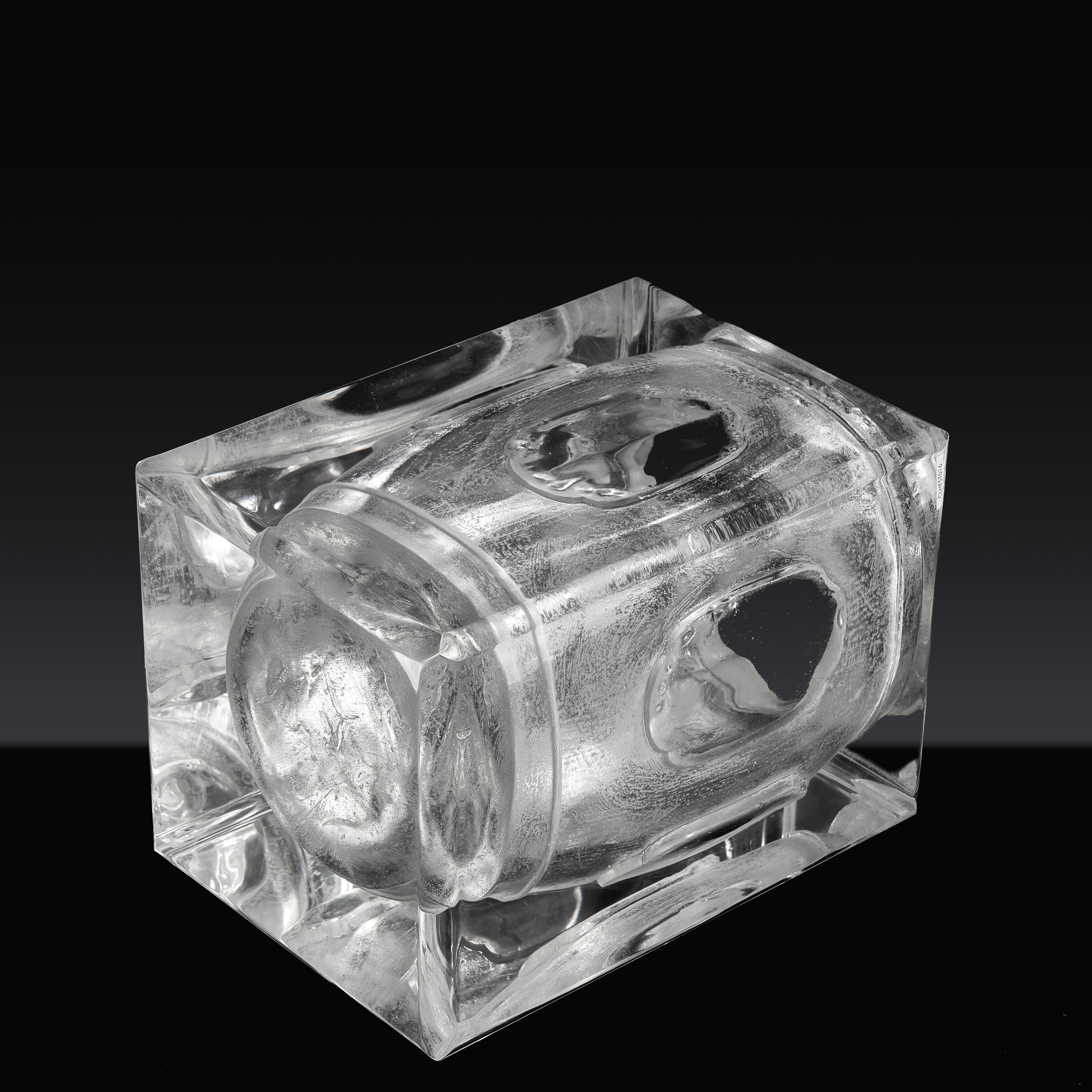 Tabouret carré en cristal glacier de Gordon Gu Neuf - En vente à hong kong, HK