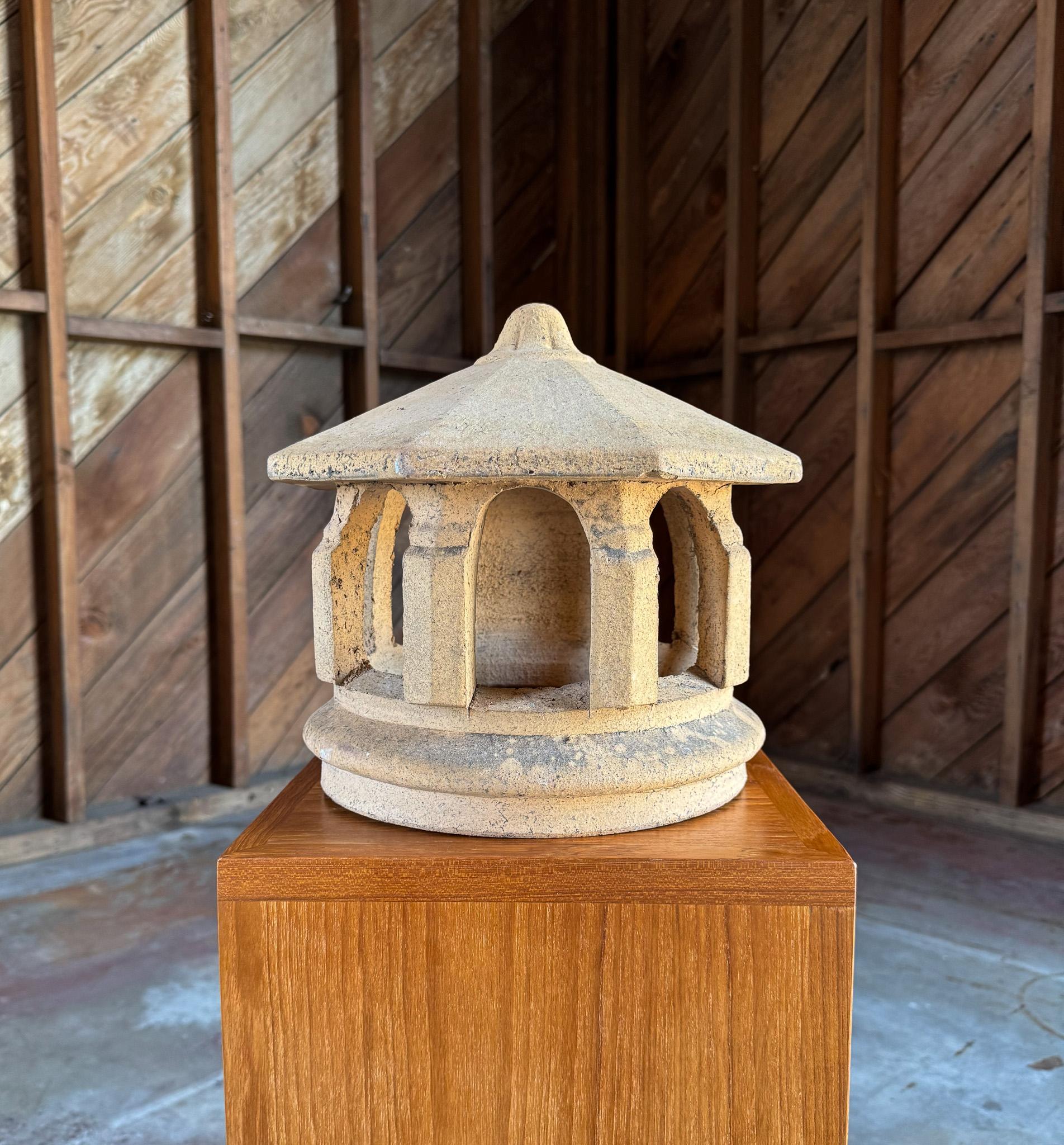 GLADDING McBEAN & CO. Terracotta Chimney Cap,  Lincoln, California, c.1925 For Sale 3