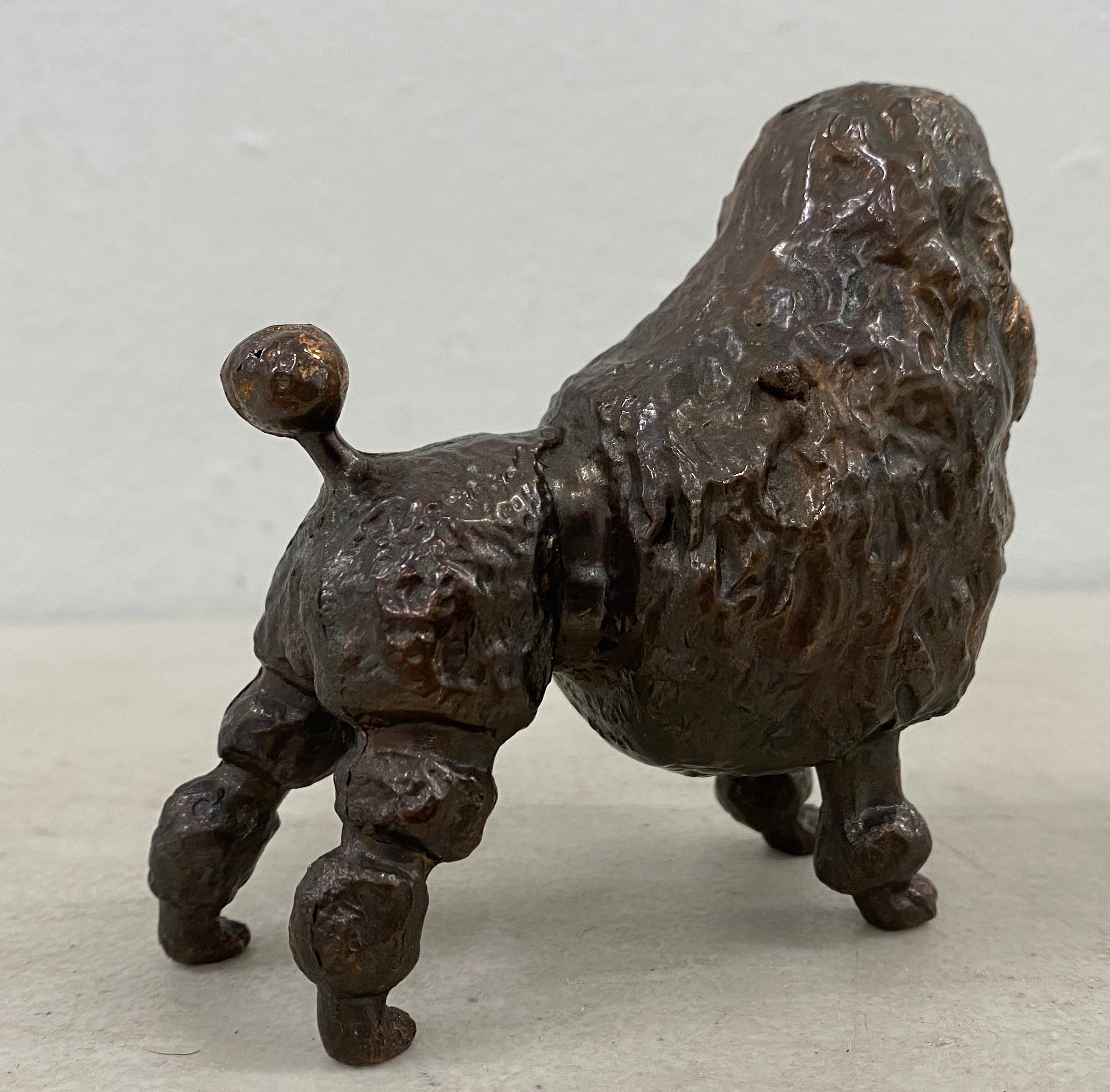 gladys sculpture