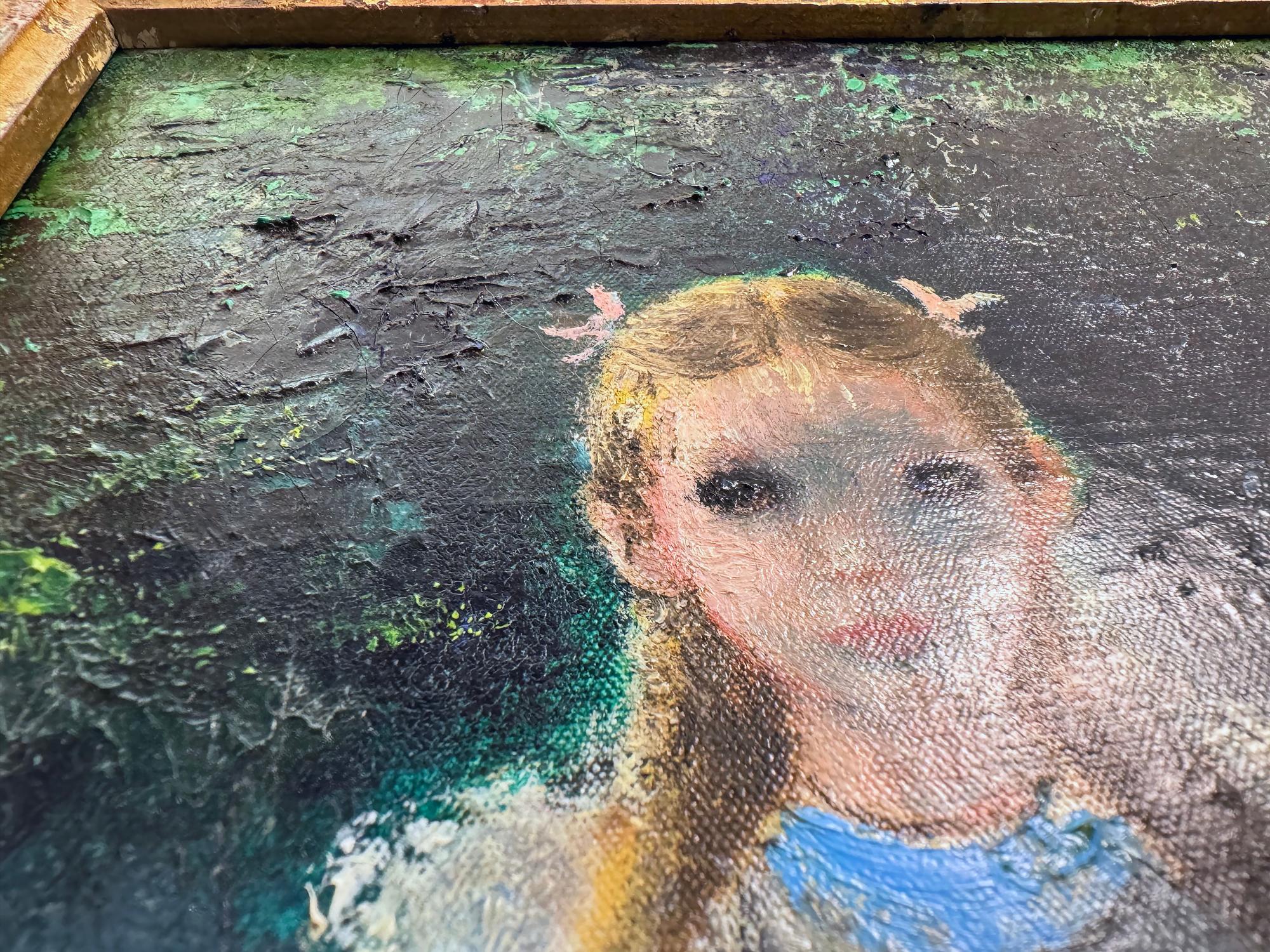 Junge Mädchen im Wald Schwestern - Zwillinge - Freunde im Angebot 1