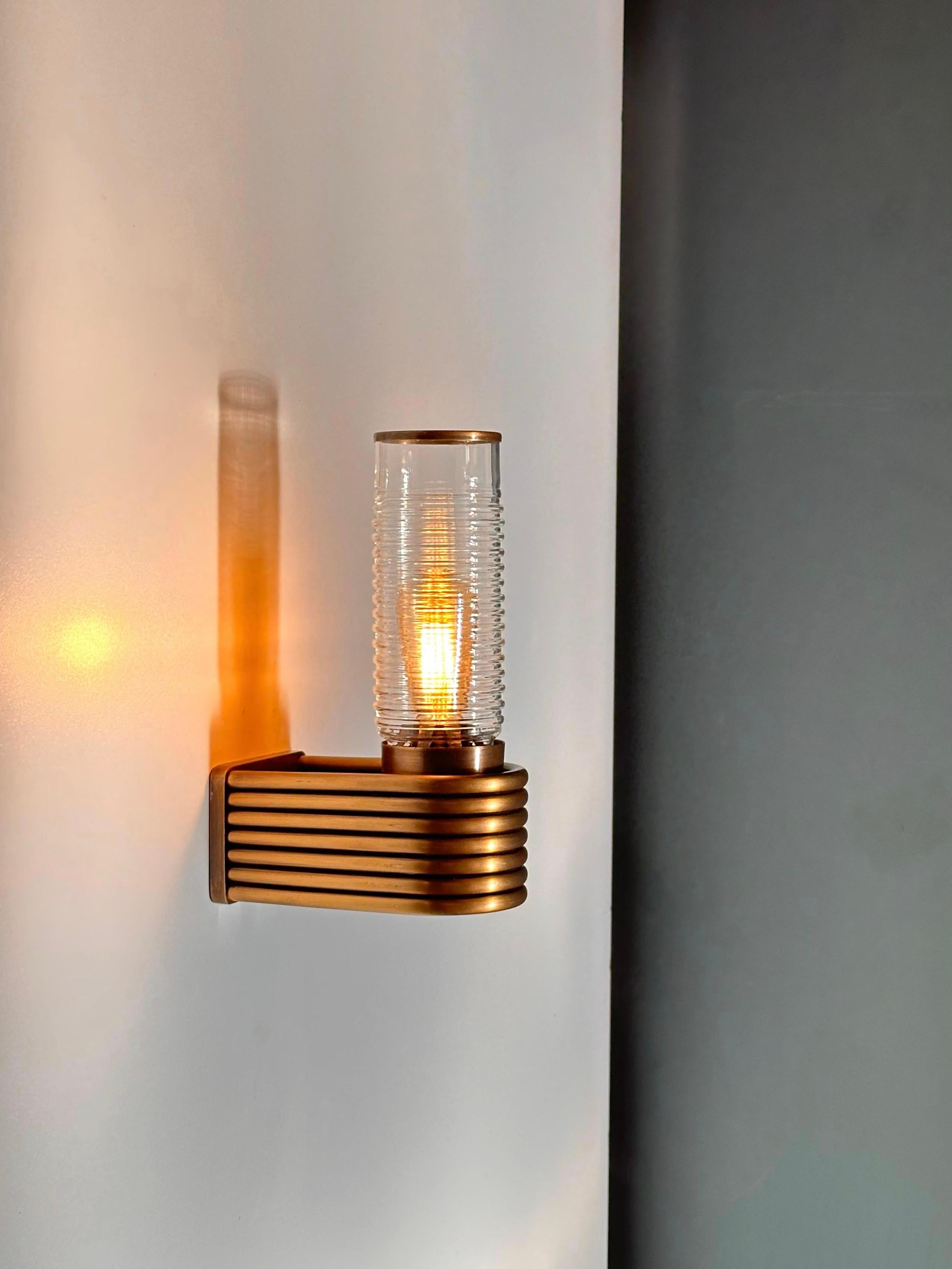 Glalpula Single Art Deco Wall Sconce In condizioni Nuovo in vendita a İstiklal, TR