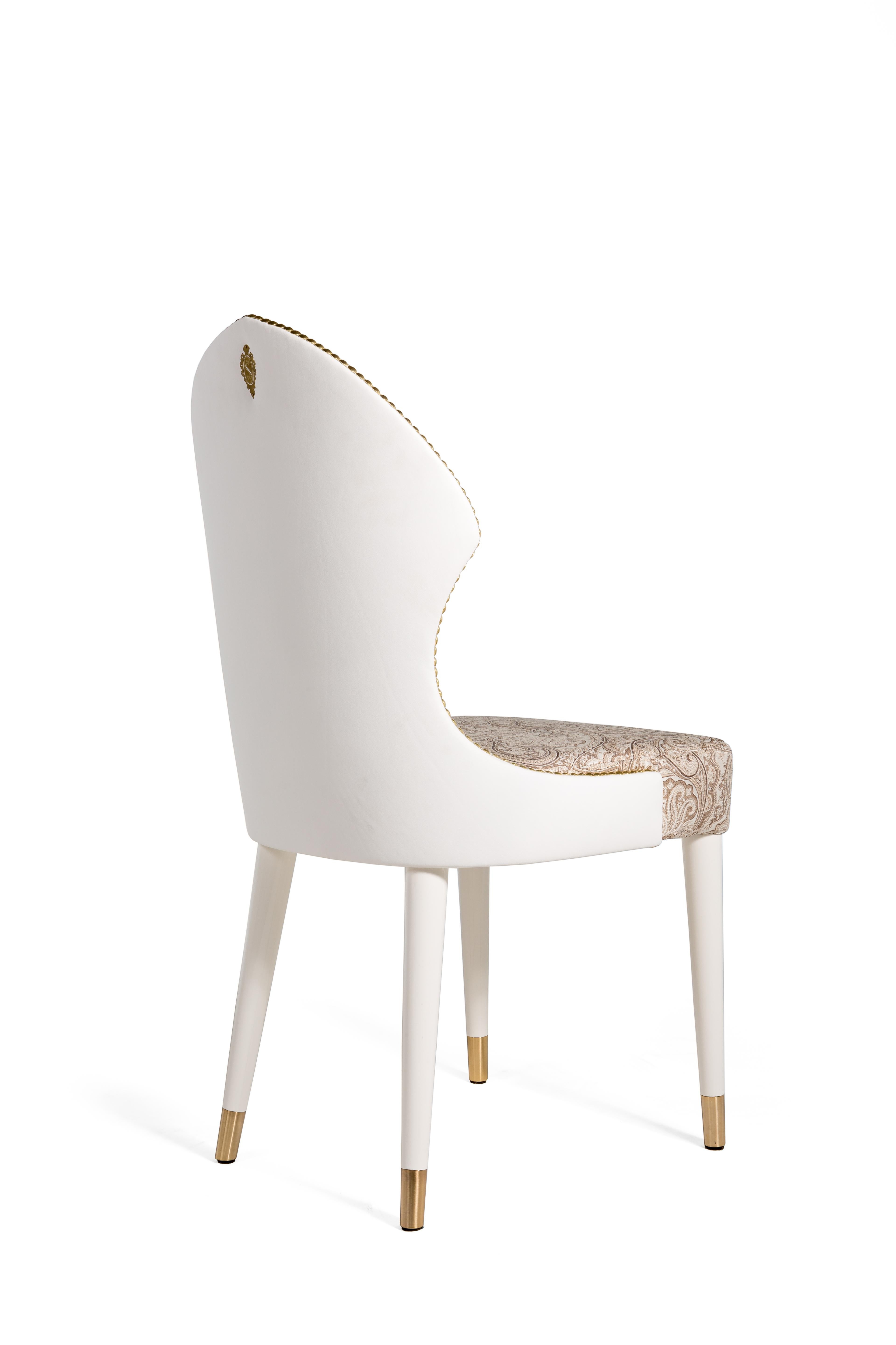 Zeitgenössischer „Glam Chair“-Esszimmerstuhl, voll gepolstert im Zustand „Neu“ im Angebot in Barlassina, IT