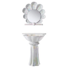"Glam Clam" sink and mirror