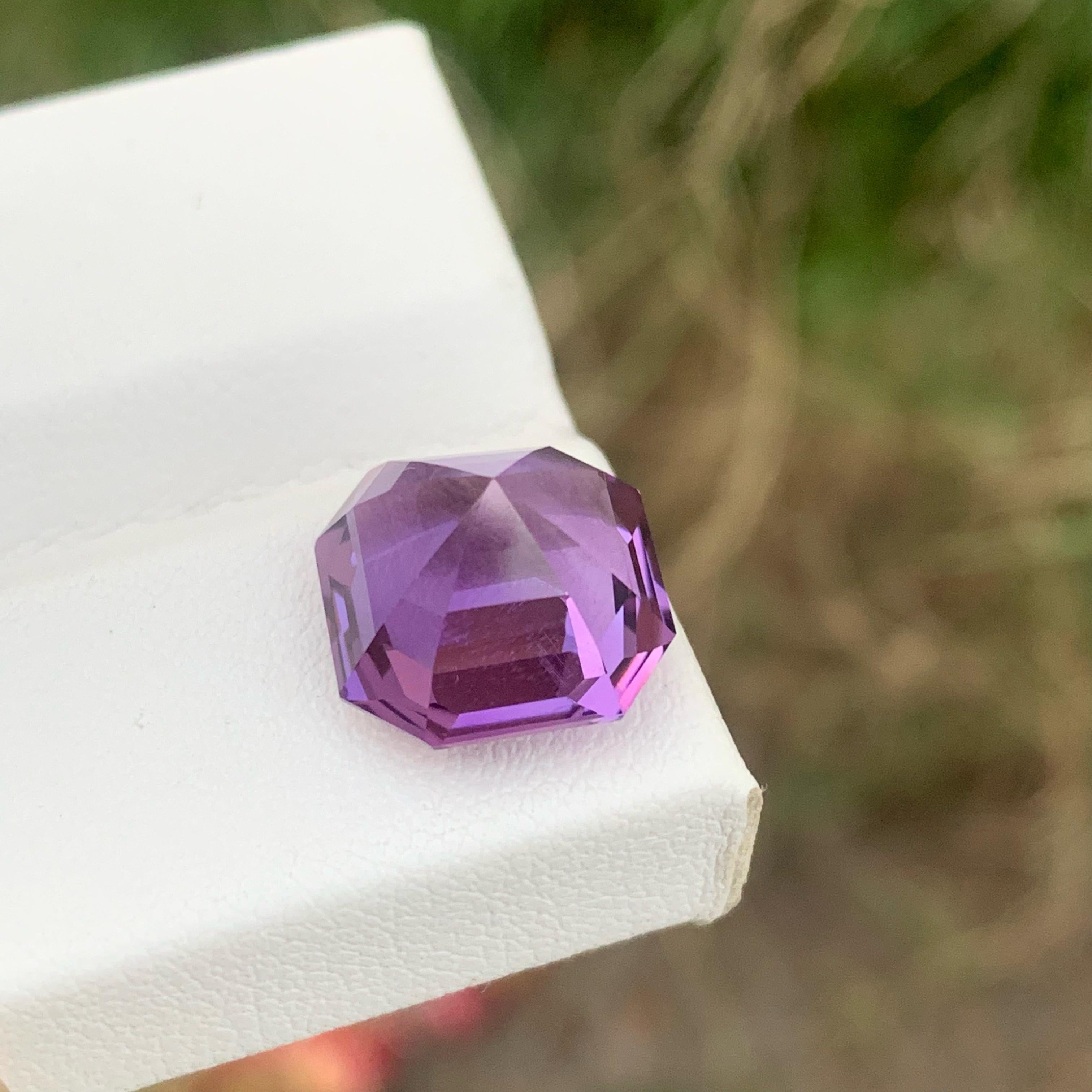 Weight 7.80 carats 
Dimensions 12.2 x 12.1 x 9.3 mm
Treatment None 
Origin Brazil 
Clarity SI (Slightly Included)
Shape Octagon 
Cut Asscher 



Discover the mesmerizing allure of this exquisite 7.80 carat Purple Amethyst gemstone, expertly cut in