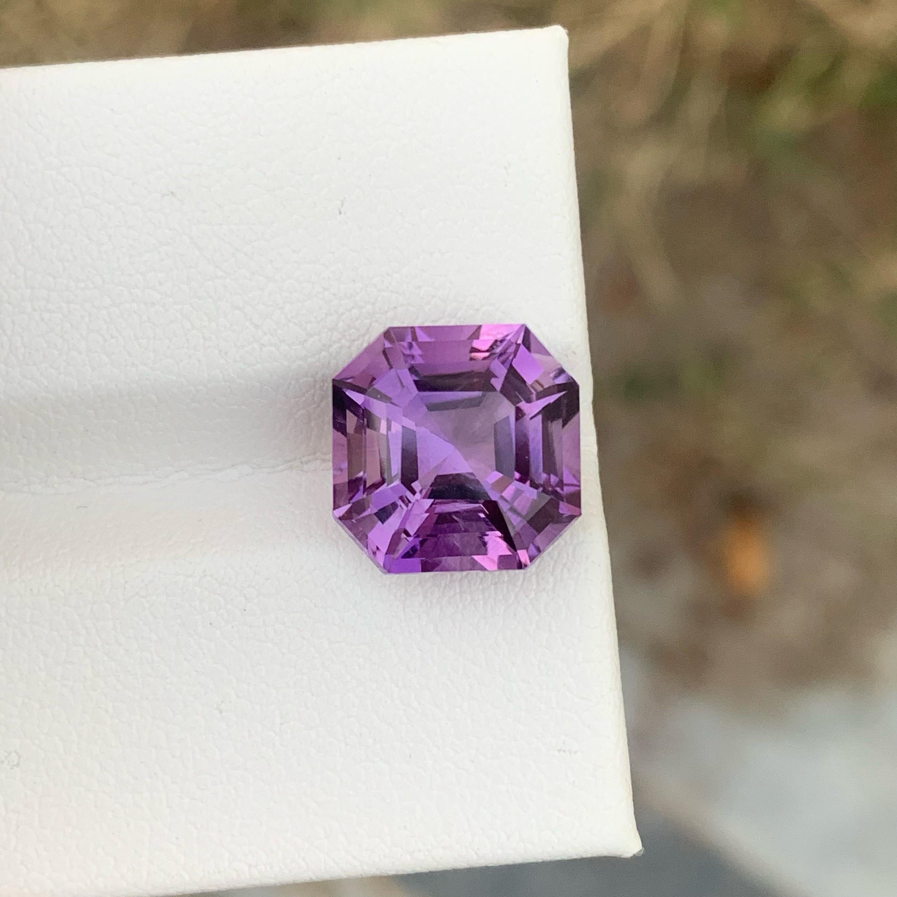 Women's or Men's Glam of Purple Amethyst 7.80 carats Asscher Cut Natural Brazilian Gemstone For Sale