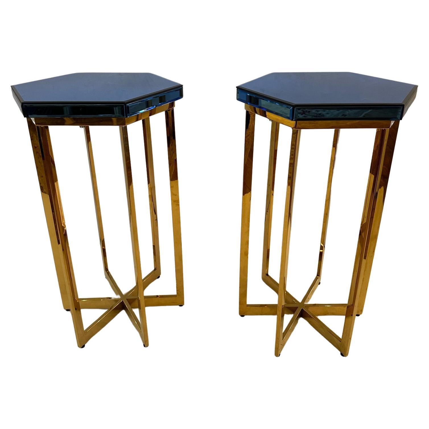 Glam Pair of Hollywood Regency Brass & Beveled Blue Mirrored End Tables For Sale