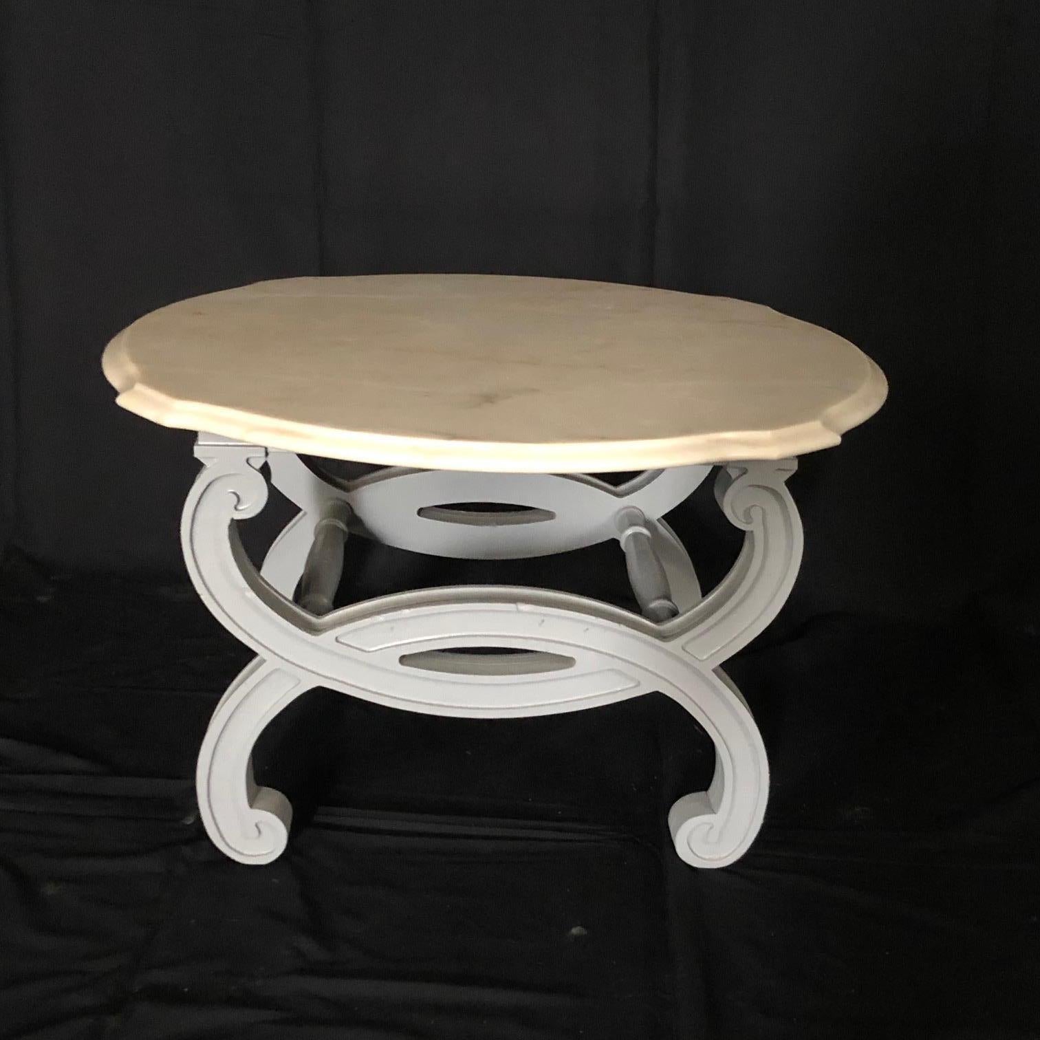 Glam Side Table with Carrera Marble Top and Grey Lacquered Wood Base In Good Condition For Sale In Hopewell, NJ