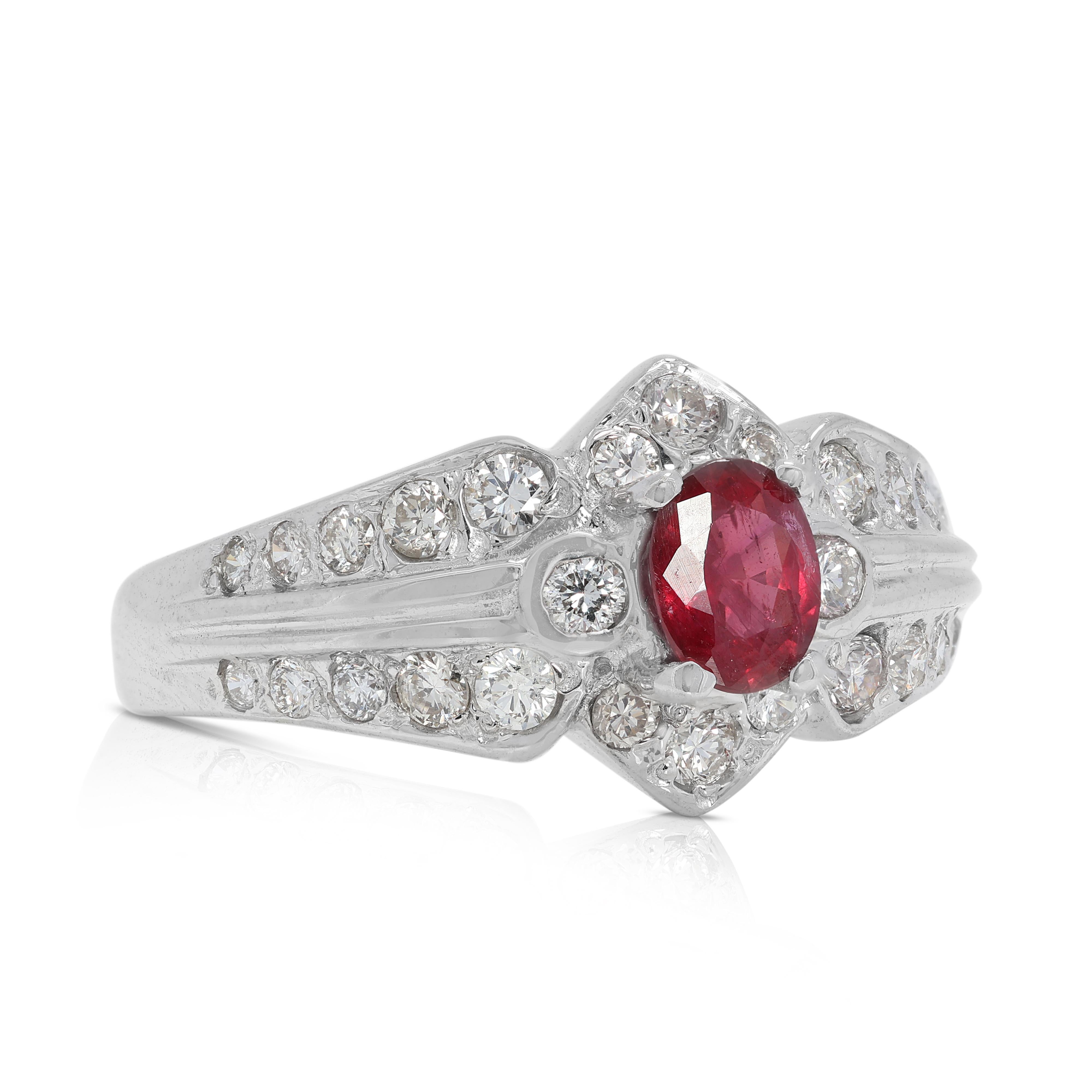 Glamorous 0.28ct Ruby Ring with Natural Diamonds in 18K White Gold In New Condition For Sale In רמת גן, IL