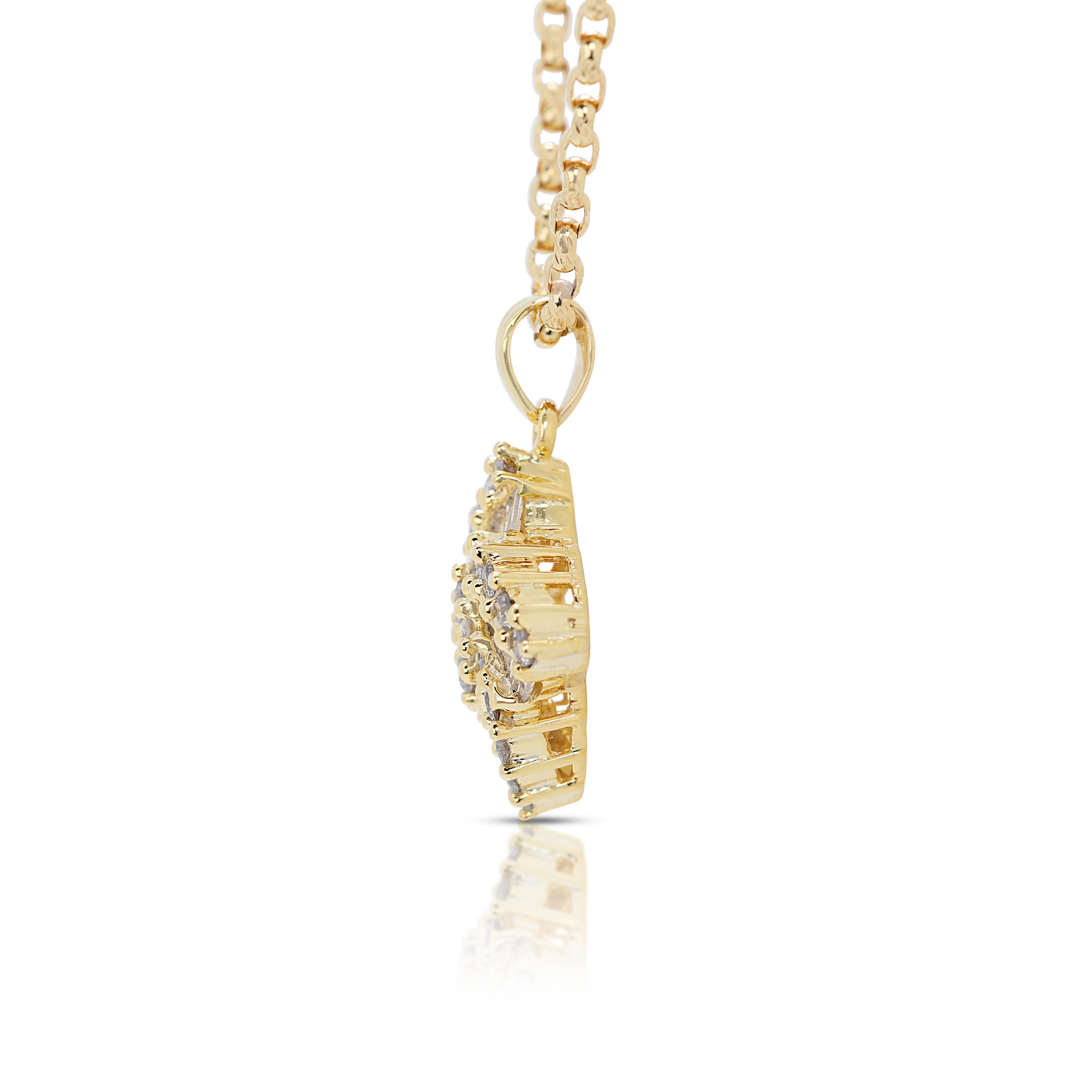 Glamorous 0.42ct Diamonds Pendant in 18K Yellow Gold - (Chain Not Included) In Excellent Condition For Sale In רמת גן, IL