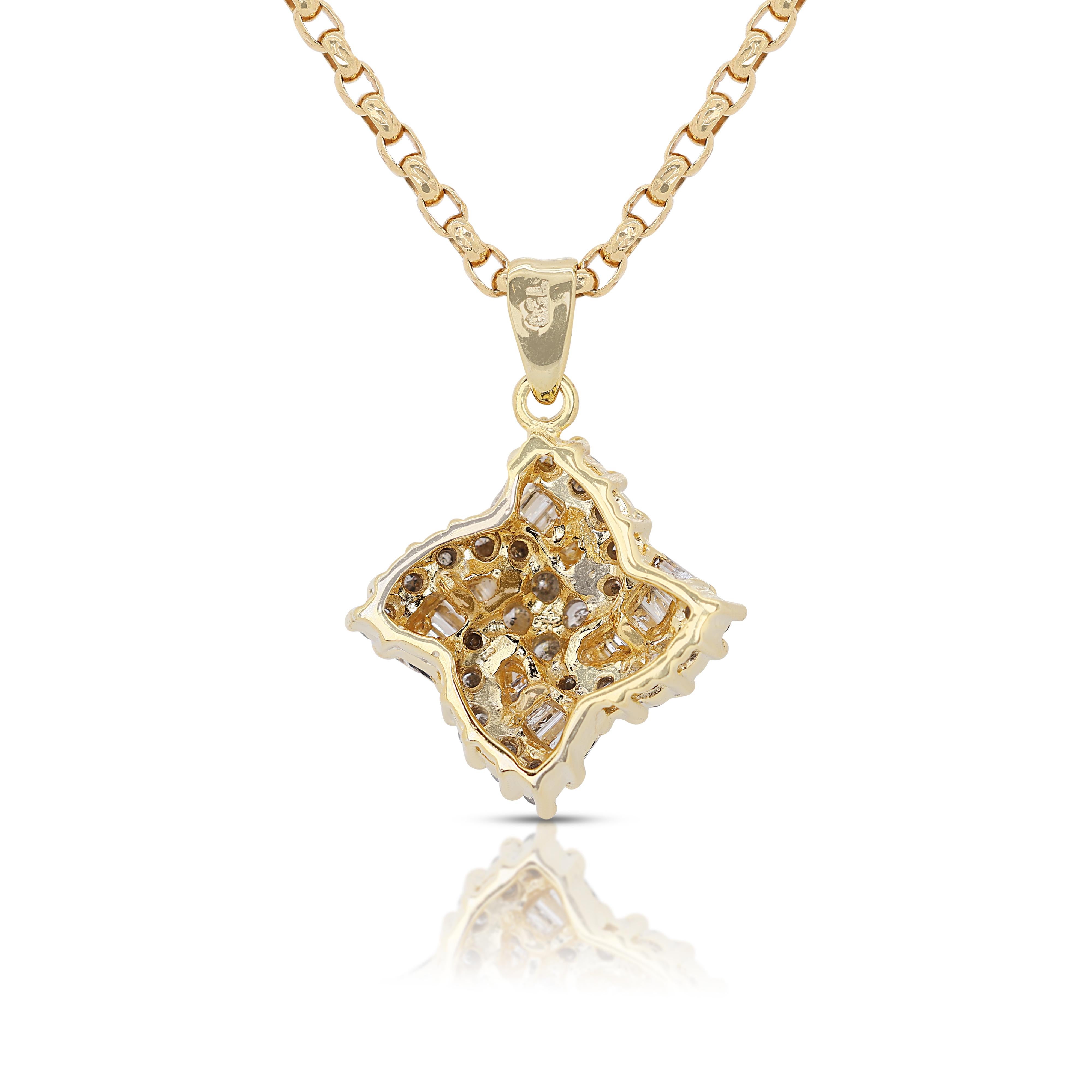 Glamorous 0.42ct Diamonds Pendant in 18K Yellow Gold - (Chain Not Included) For Sale 1