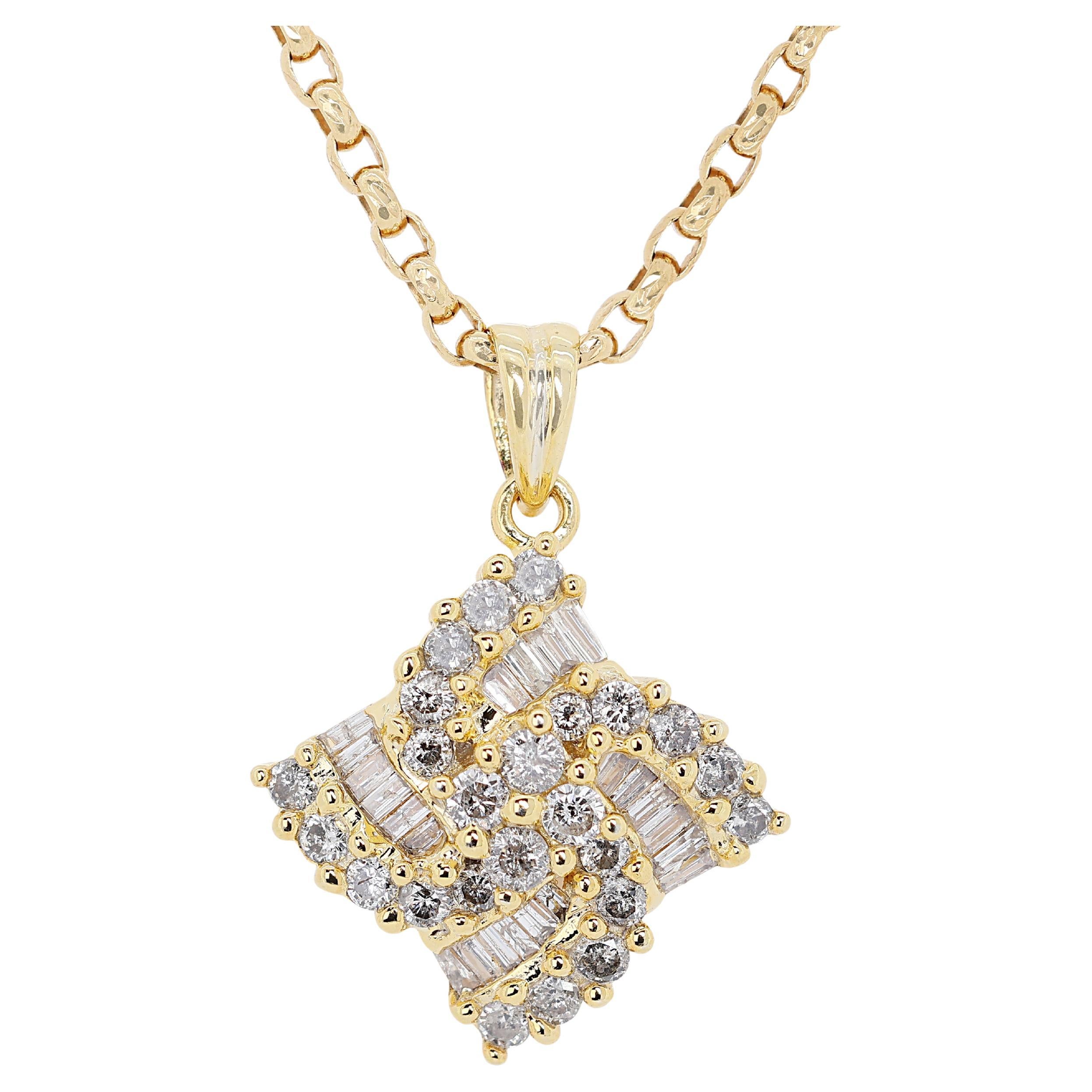 Glamorous 0.42ct Diamonds Pendant in 18K Yellow Gold - (Chain Not Included) For Sale