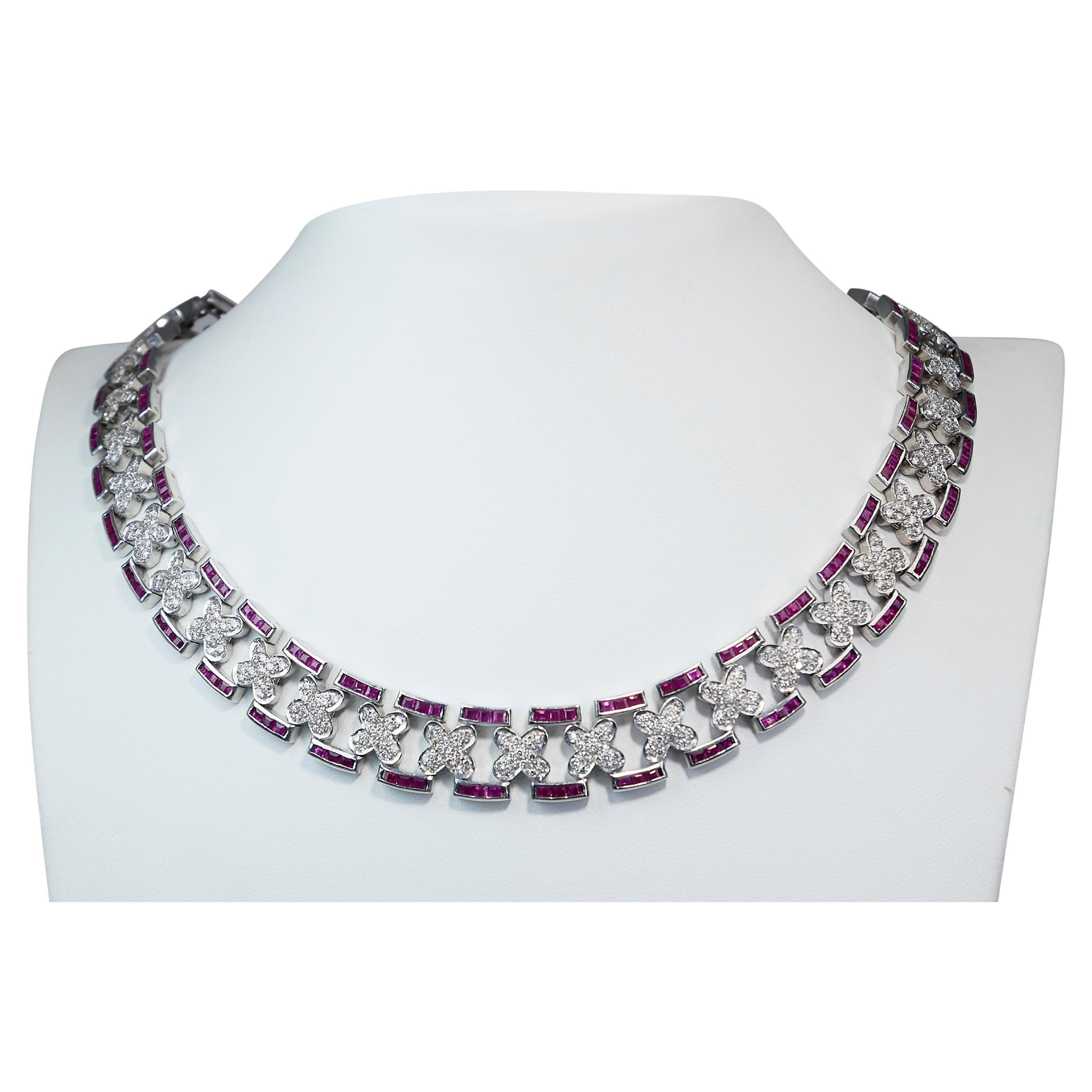 Glamorous 10.92ct Diamonds Necklace in 14k White Gold - IGI Certified