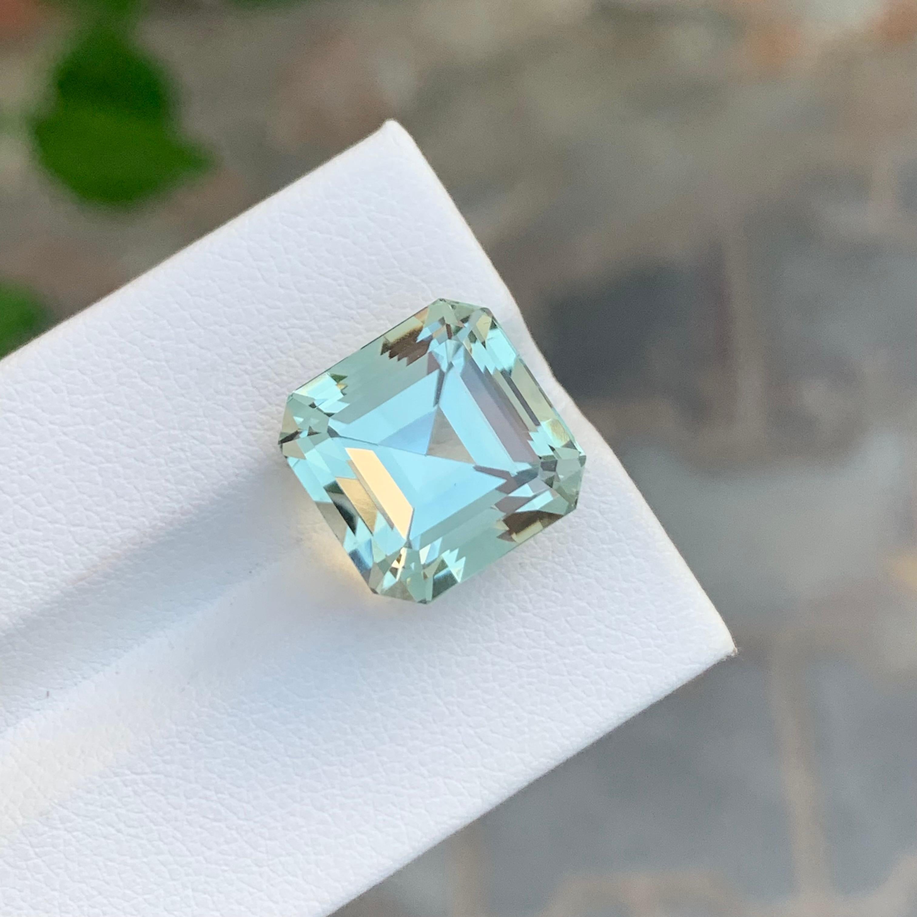 Taglio Asscher Gemma sfaccettata di 12,15 carati di ametista verde a forma di asse per gioielli in vendita