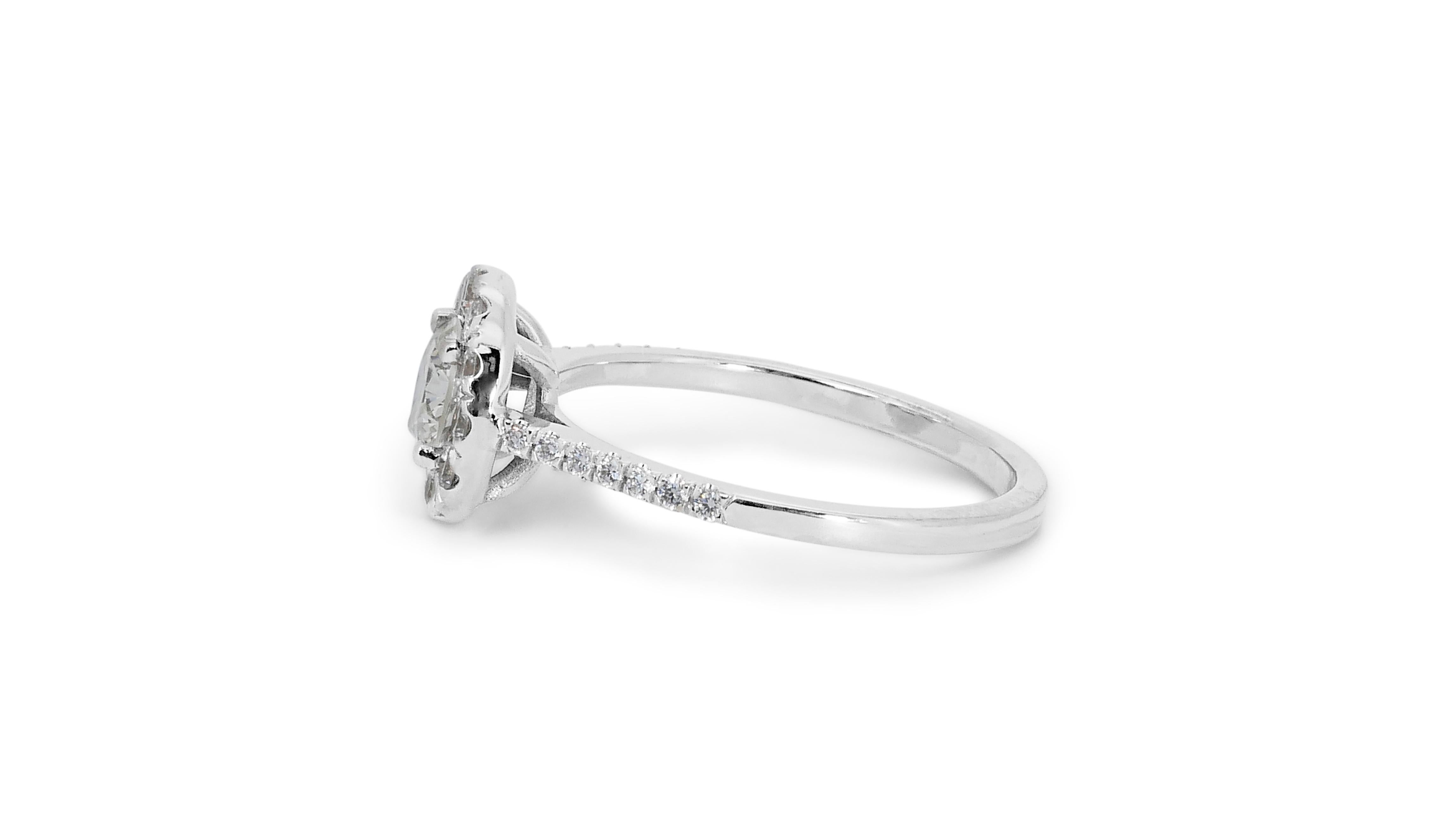 Glamorous 1.30ct Diamonds Halo Ring in 18k White Gold - GIA Certified For Sale 1