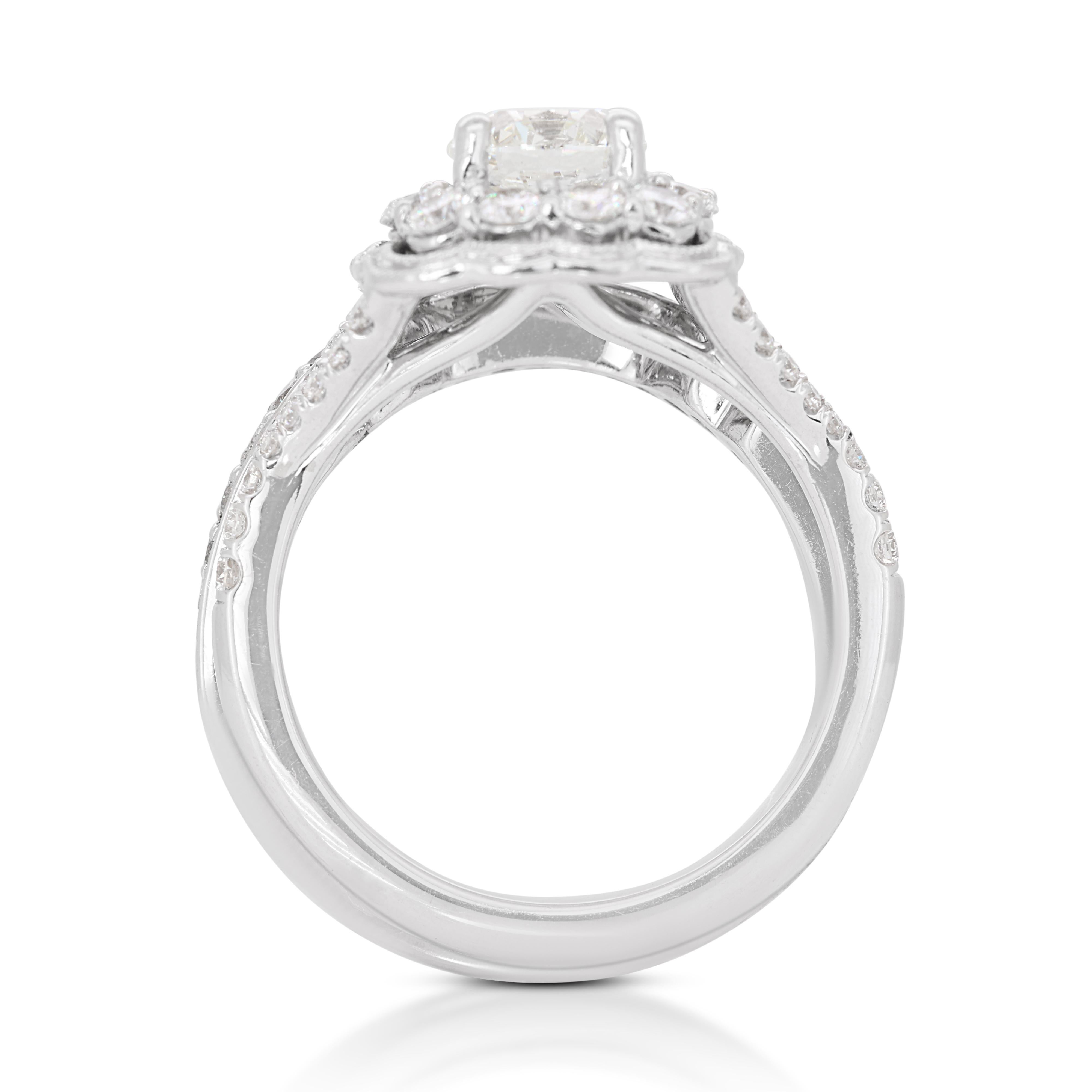 Set di due anelli con diamanti da 1,40 carati in oro bianco 14k - Certificato IGI in vendita 2