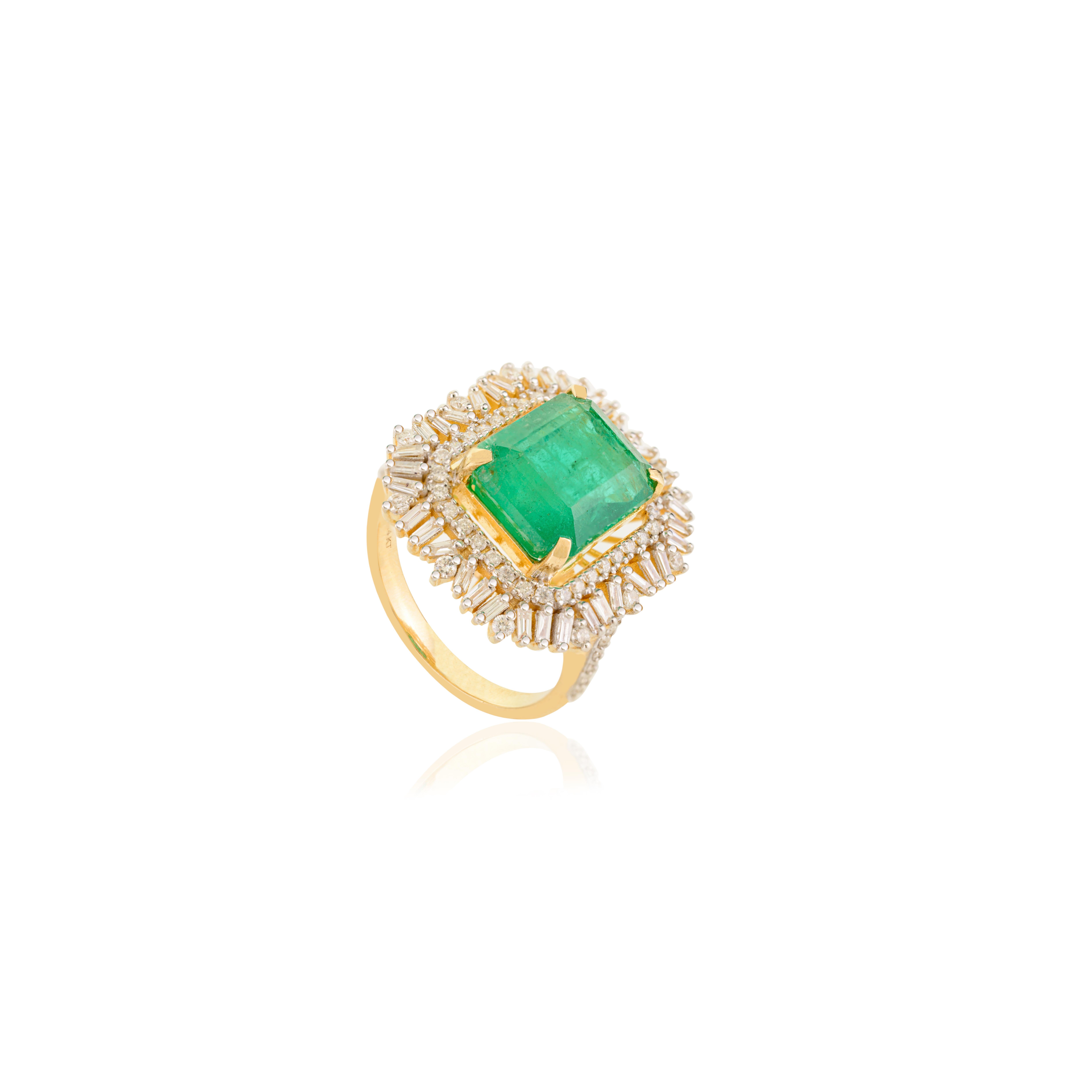 En vente :  Bague cocktail en or jaune 14k avec émeraude et diamants 3