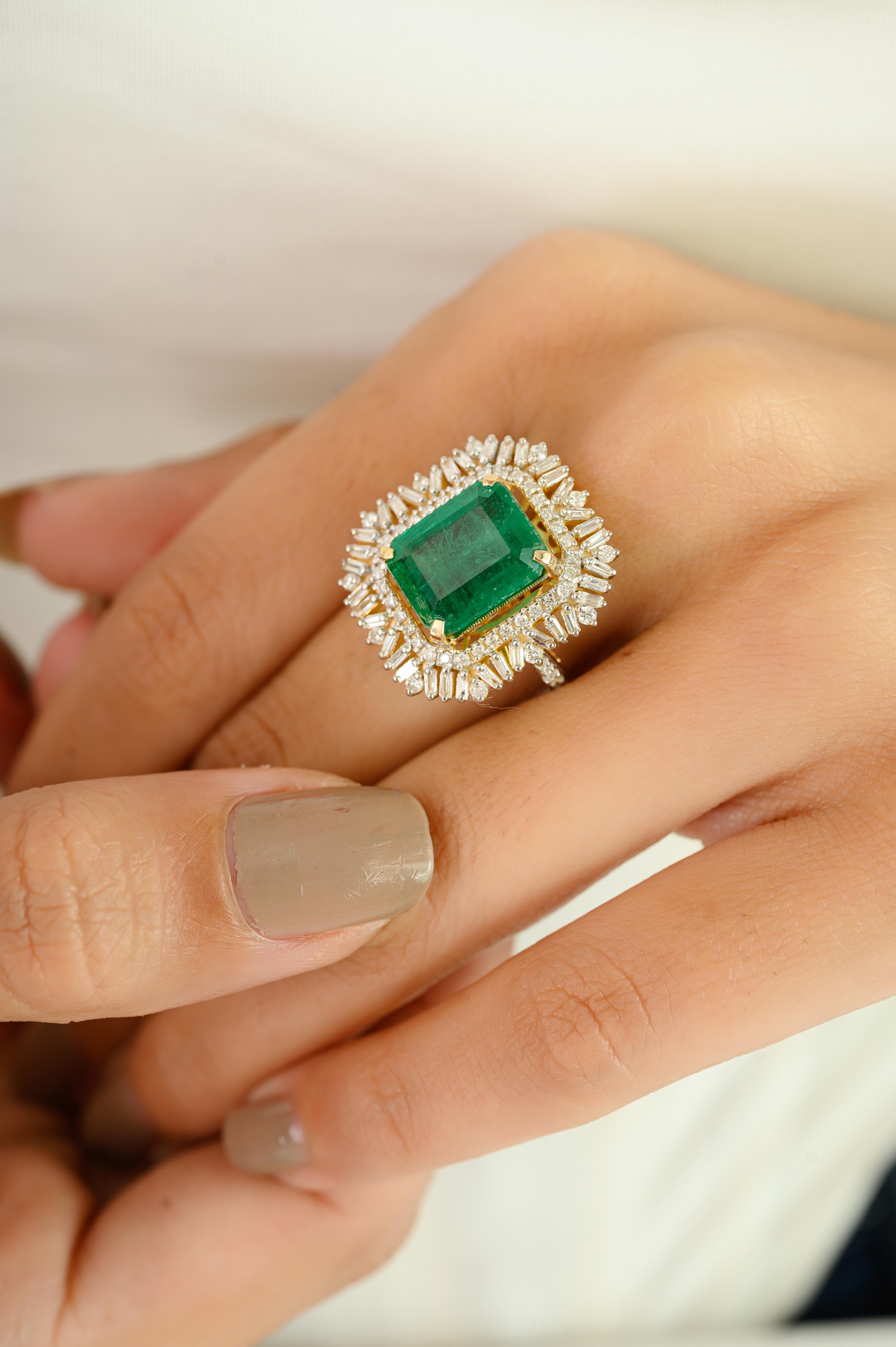 En vente :  Bague cocktail en or jaune 14k avec émeraude et diamants 8