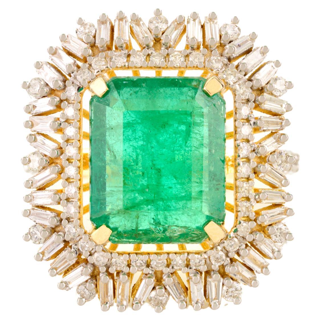 Anello Cocktail glamour in oro giallo 14k con smeraldo e diamanti